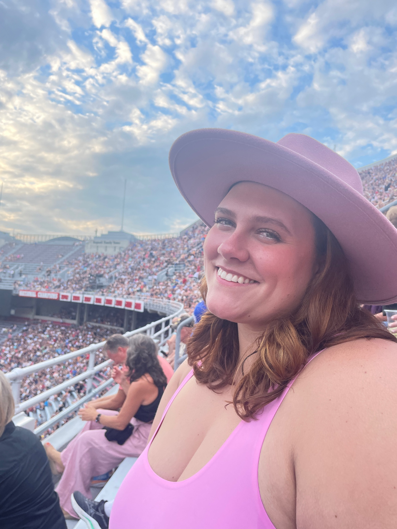 Another summer concert outfit 🤭🩷🤩

#LTKcurves #LTKSeasonal