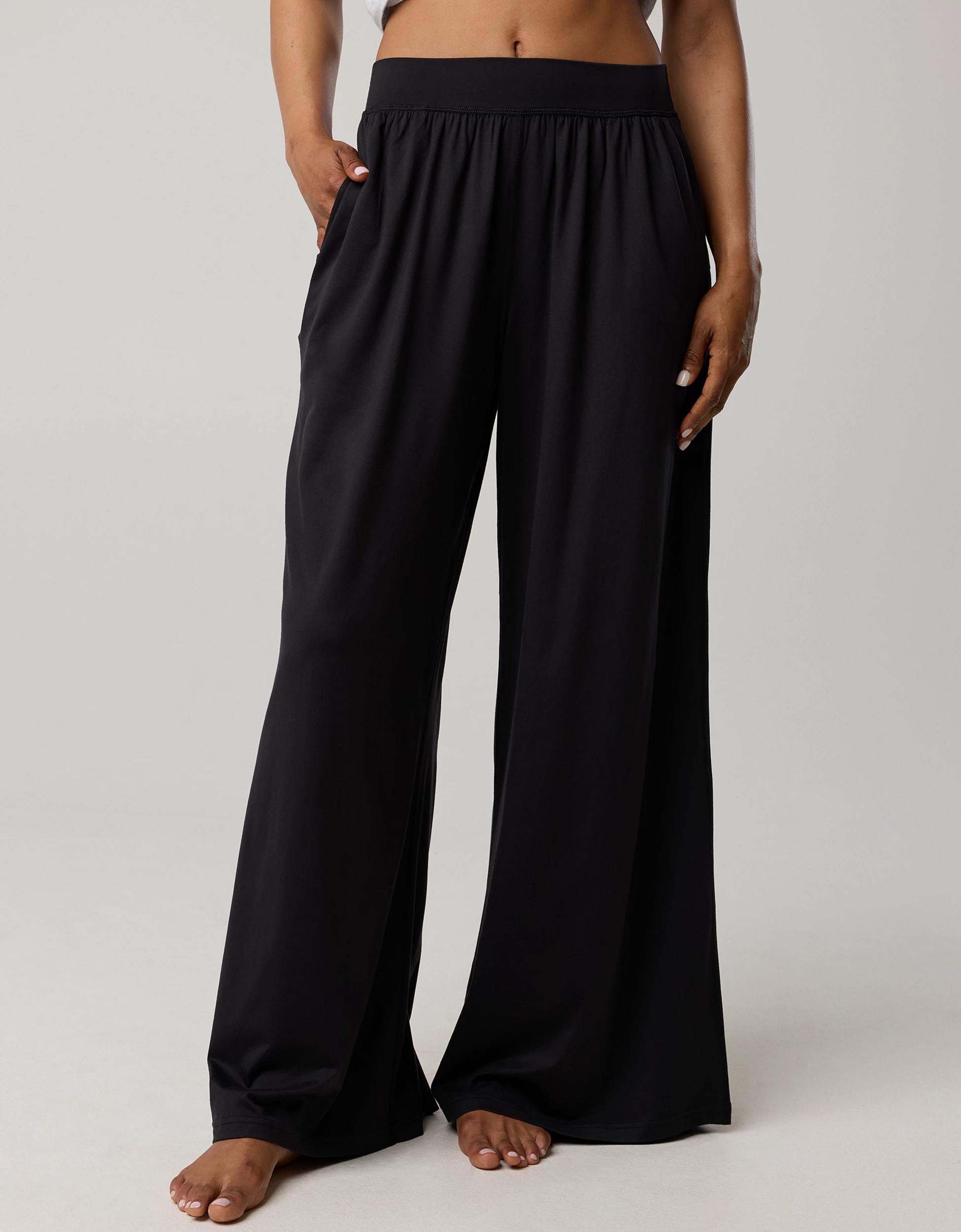 OFFLINE By Aerie The Hugger Go With The Flow Super Wide Leg Pant | Aerie