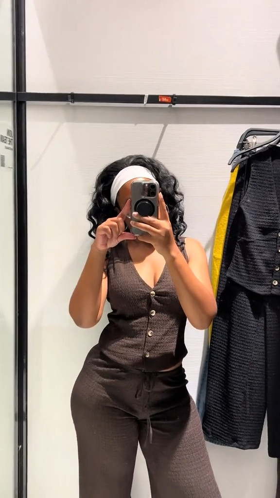 Matching Brown Set 
Top - Small
Bottom - Medium

#LTKMidsize #LTKU #LTKPetite