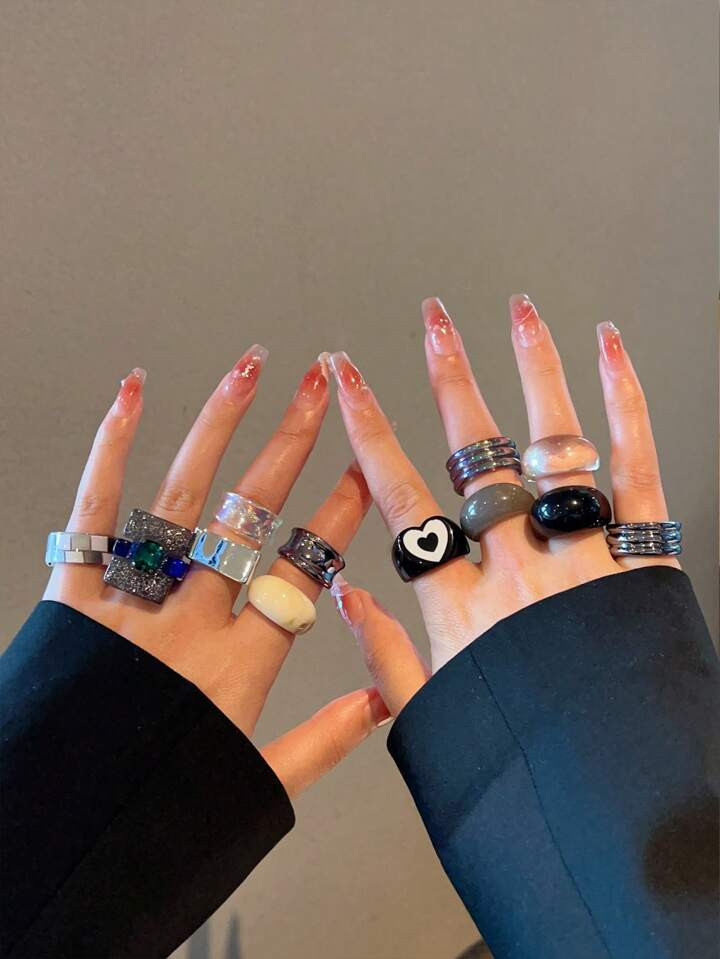 12pcs/set Trendy Heart Shaped Punk Ring | SHEIN