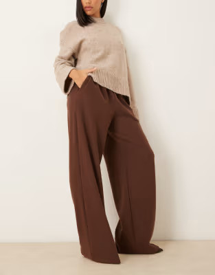 ASOS DESIGN Supersoft oversized barrell leg jogger in coffee | ASOS (Global)