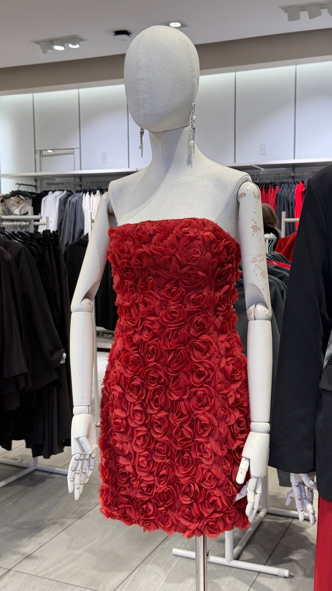 How cute is this dress for holidays 
Holiday outfit 
Red dress 
Appliqued dress 
Rose dress 
Strapless dress
Bandeau dress 

#LTKFindsUnder50 #LTKPetite #LTKHoliday