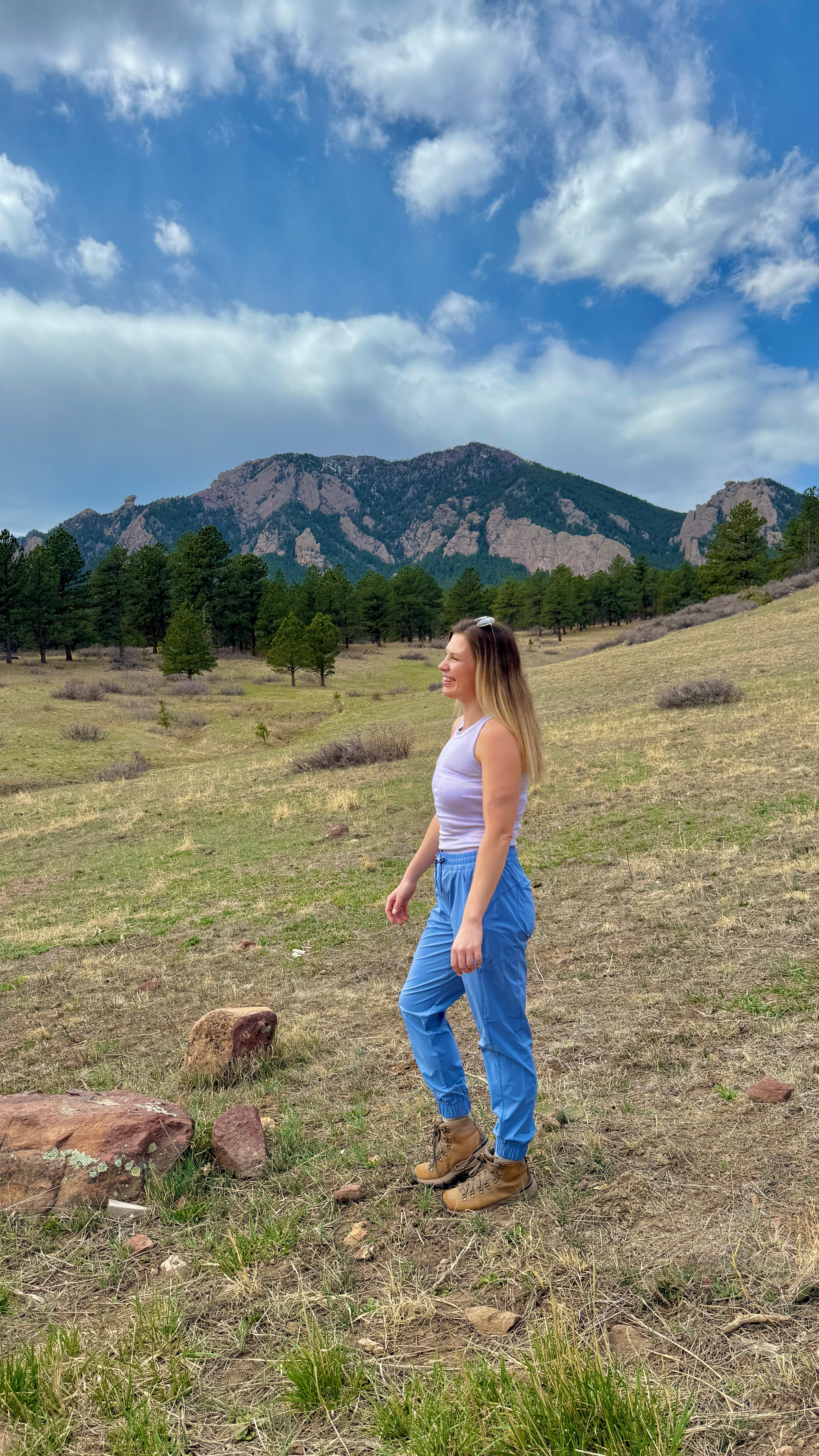 🌸My Go-To Spring Hike in Boulder🌸

Trail details below! Wearing @titlenine Switchback Ultralight Hike Joggers & Headlands Tank Top. These joggers have quickly become one of my favorite hiking pieces- they’re ultra lightweight and quick drying making them perfect for warmer weather hikes!🙌✨

Shanahan Ridge Trail
•Distance: 4.2 Mile Loop 
•Elevation Gain: 800 ft
•Difficulty Level: Moderate
•Location: South Boulder 

#outdoorwomen #trailready #hikinggear #outdooradventures #titlenine #ad #getoutside #womenonthego #empoweredwomen #outdoorgear 

#LTKTravel #LTKStyleTip #LTKActive