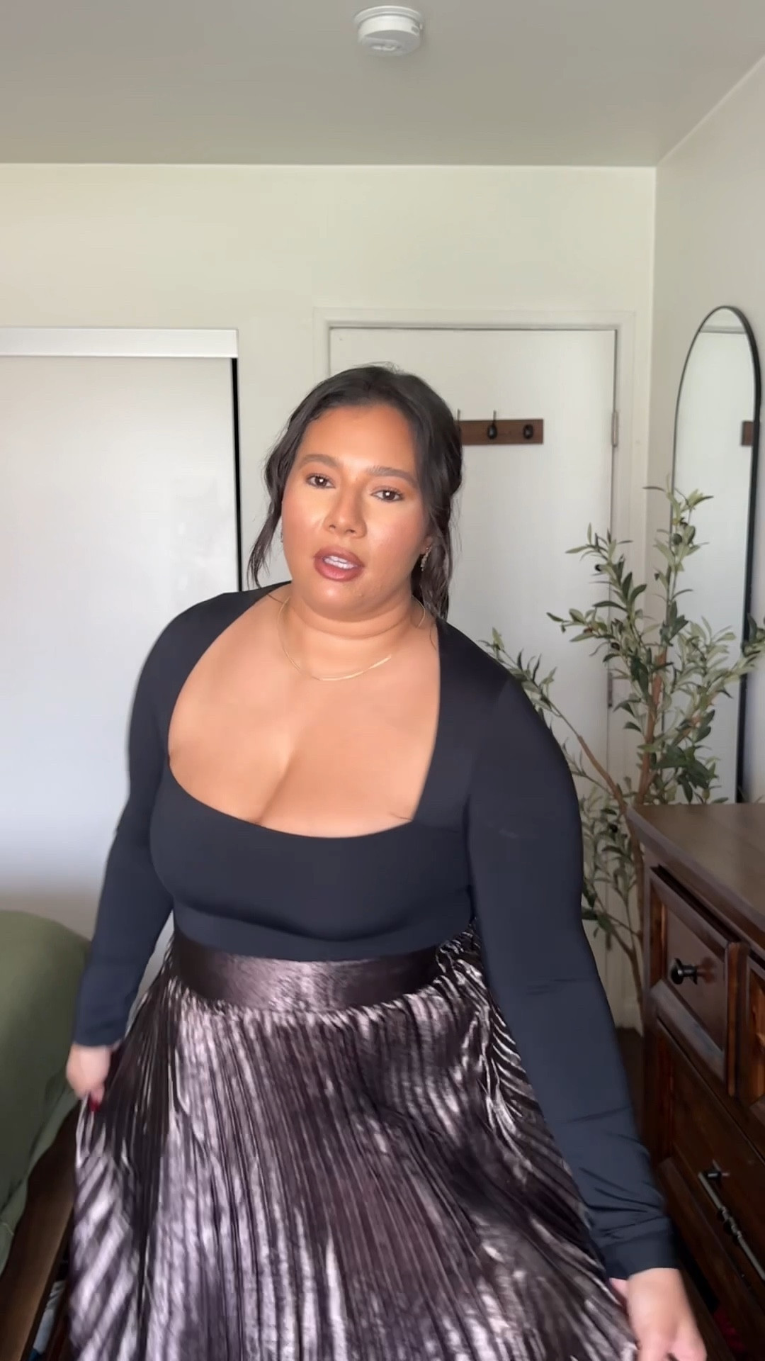 Absolutely loving this skirt from BLOOMCHIC! It’s perfect for the holidays or a formal event. so comfy and I love how tummy flattering it is 

Skirt - 10/ medium / elastic waistband / tummy friendly (in the video I said large but it’s not a size large - size 10/ medium 
Bodysuit - large / tts / double lined / tummy friendly 

Holiday outfit 
Christmas outfit 
New Year’s Eve outfit 
Pleated skirt 
A line skirt 
Formal outfit 
Midsize outfit 
Midsize fashion 
Curvy fashion 


#LTKootd #LTKHoliday #LTKMidsize