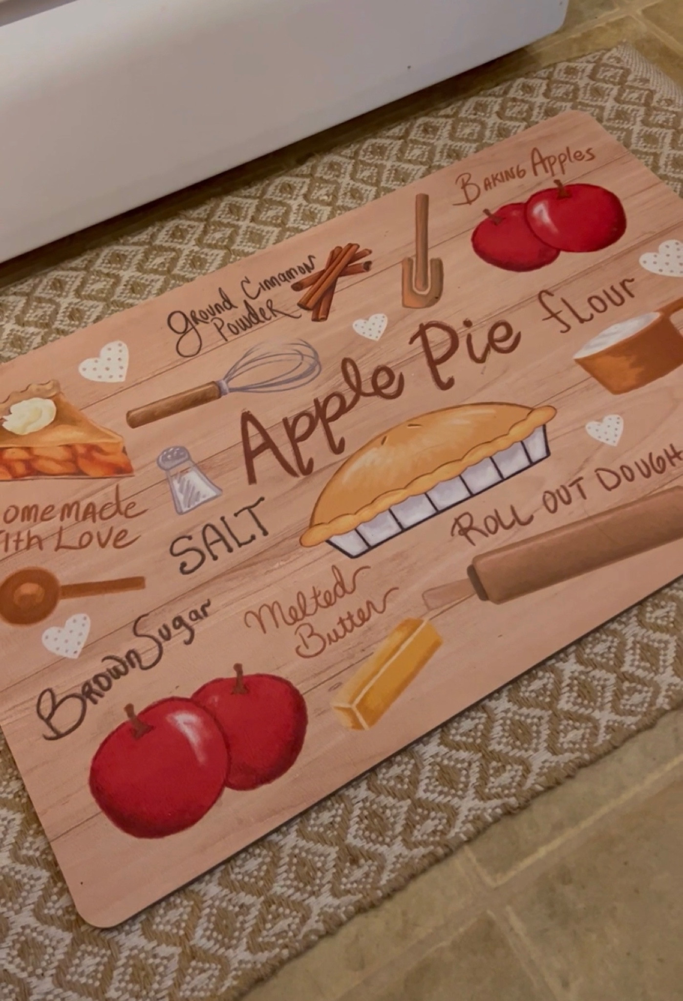 Fall kitchen floor mat for the kitchen 

#applepie #fallmat #fallfloormat #kitchenmat 