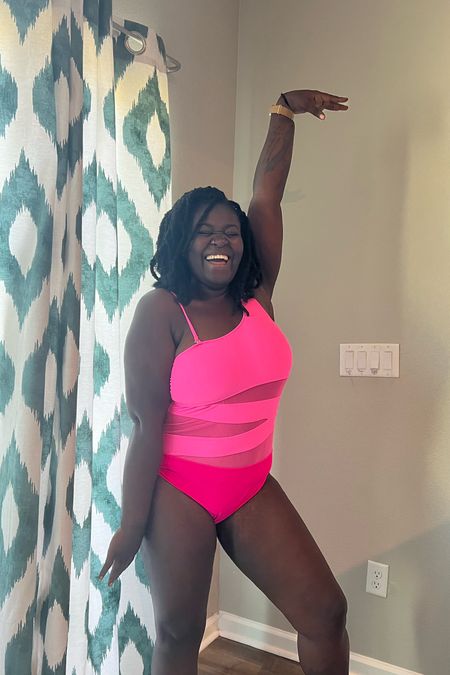 Girls trip is being planned and we have a neon day! So I snagged this cute one piece from #amazon, you don’t want to miss out
Neon swimsuit
Girl’s trip
Swimsuit
Fun in the sun 

#LTKStyleTip #LTKMidsize #LTKSwim