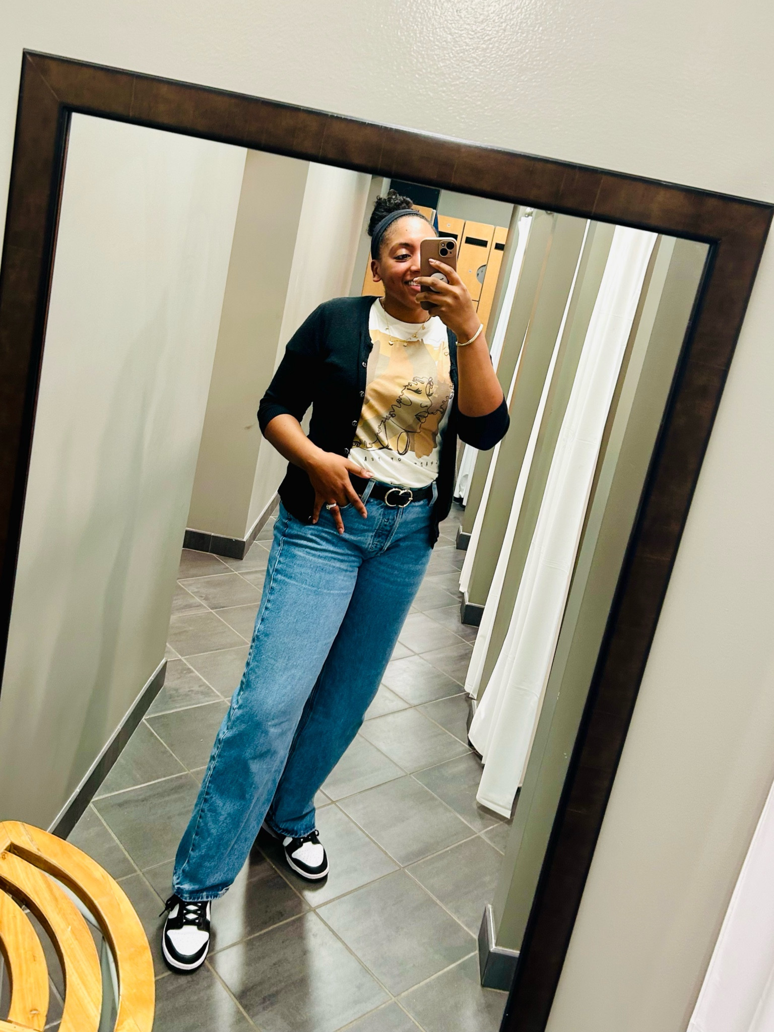 Corporate casual look with sneakers. Details linked! 

#LTKStyleTip #LTKWorkwear #LTKShoeCrush