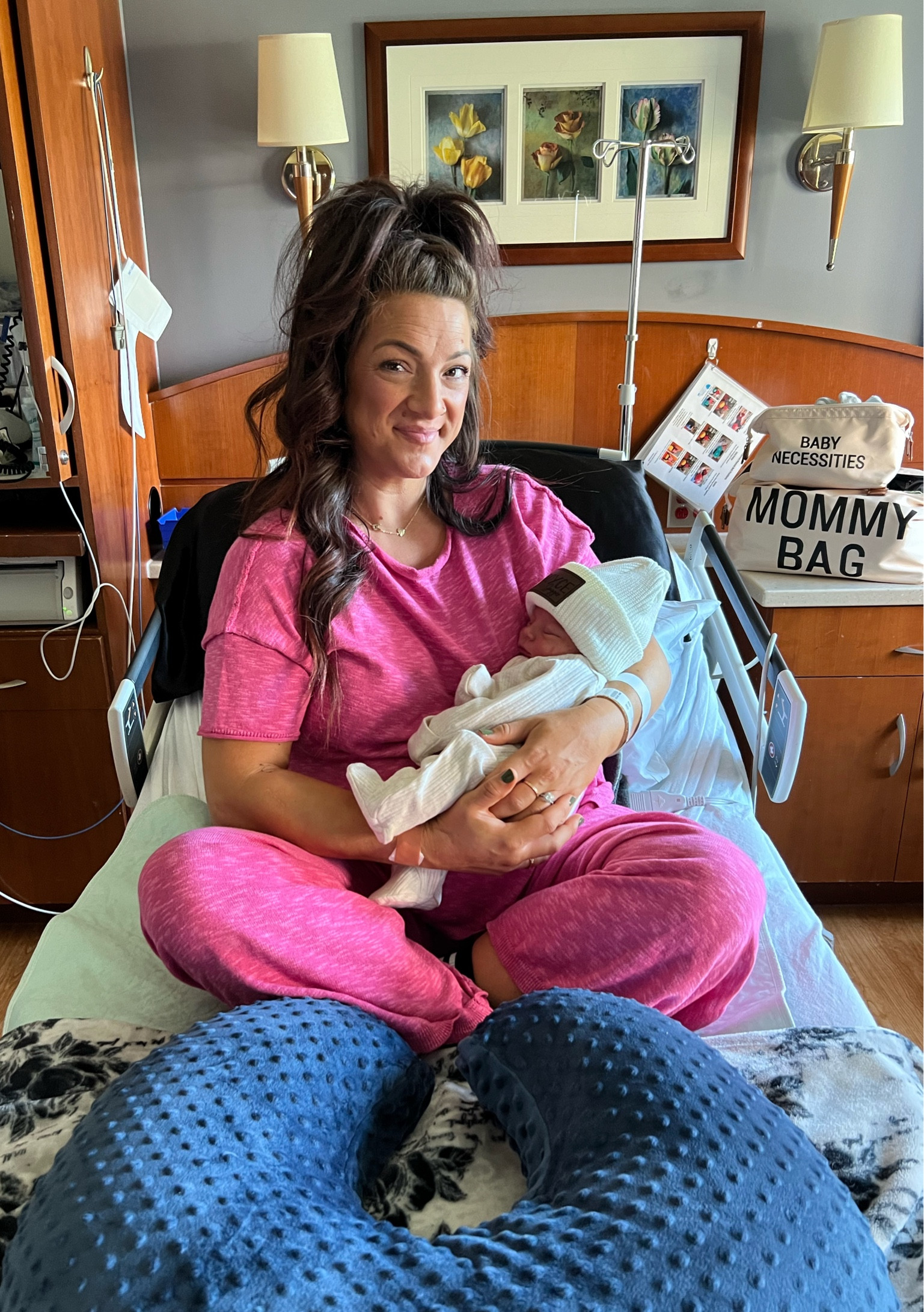 Loved this set after delivery!! Soft, stretchy, and cute! Non maternity and in my pre pregnancy size. Linking some of my other delivery and postpartum hospital goodies as well! Use the comment box if you have any questions 😘 

#LTKBaby #LTKFamily #LTKFindsUnder50