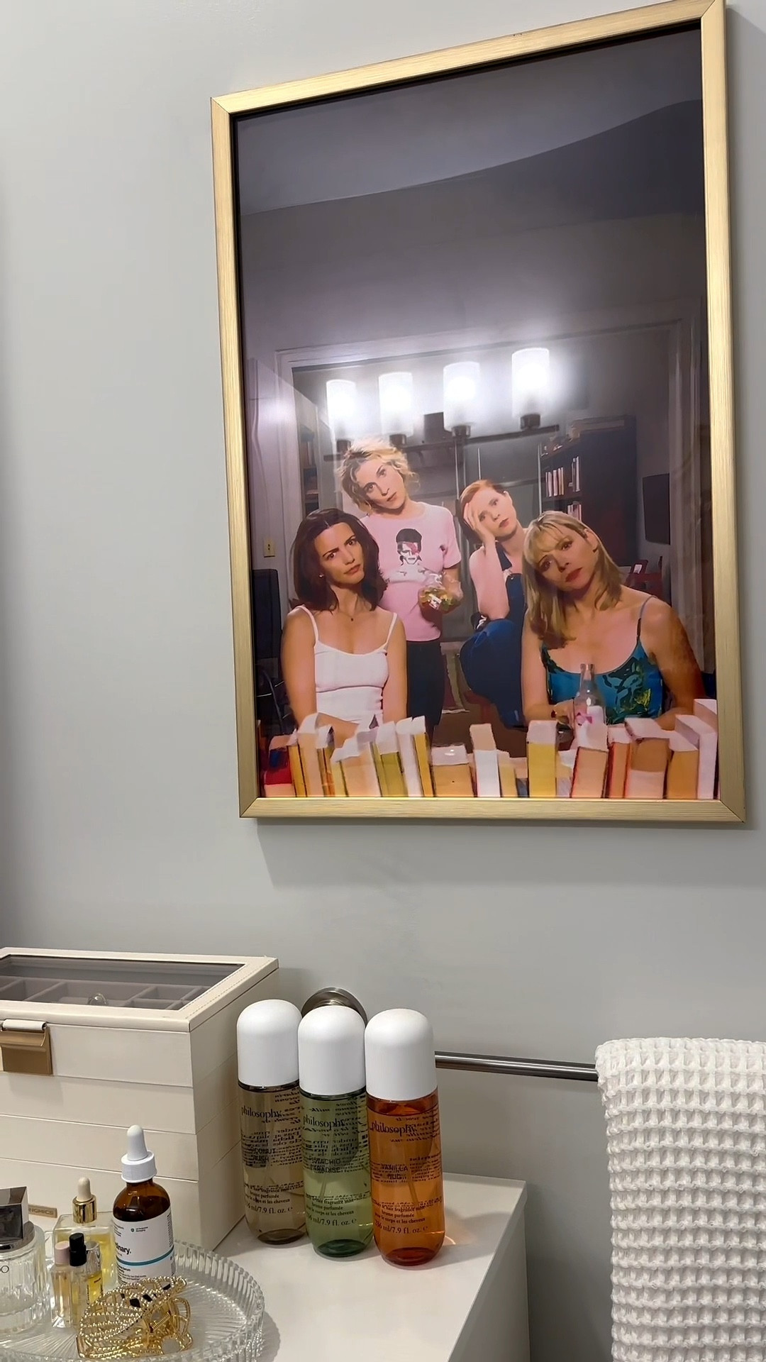 newest addition to my bathroom decor 🥰🗽✨🪩👠

#LTKHome #LTKFindsUnder50 #LTKStyleTip