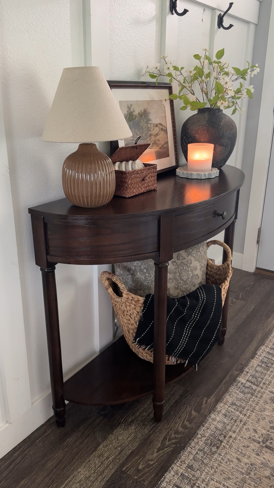 Console table decor.

#LTKStyleTip #LTKHome