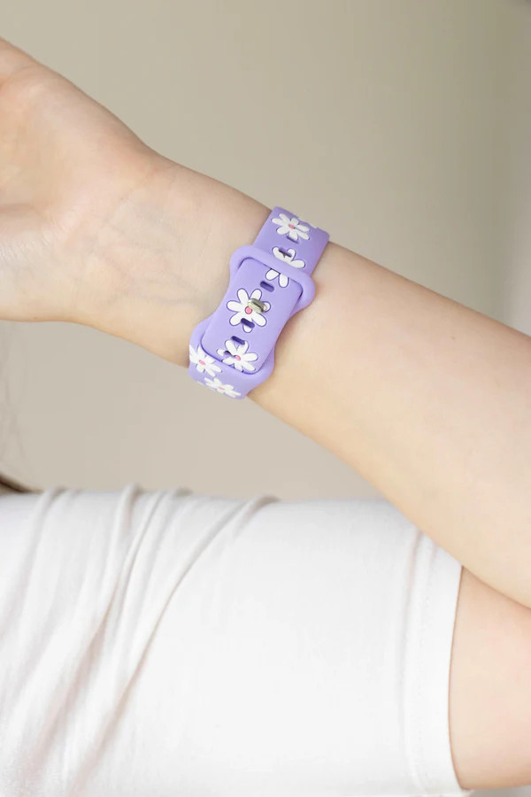 Darling Daisy Nude & White Apple Watch Band | StrawberryAvocados