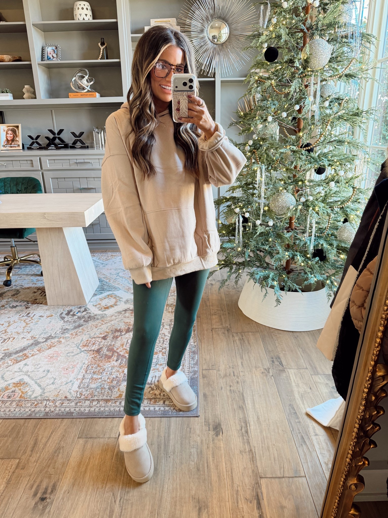 The perfect oversized hoodie under $20 😍


#WalmartPartner, #Walmart, @Walmart

#LTKStyleTip #LTKFindsUnder50 #LTKSaleAlert