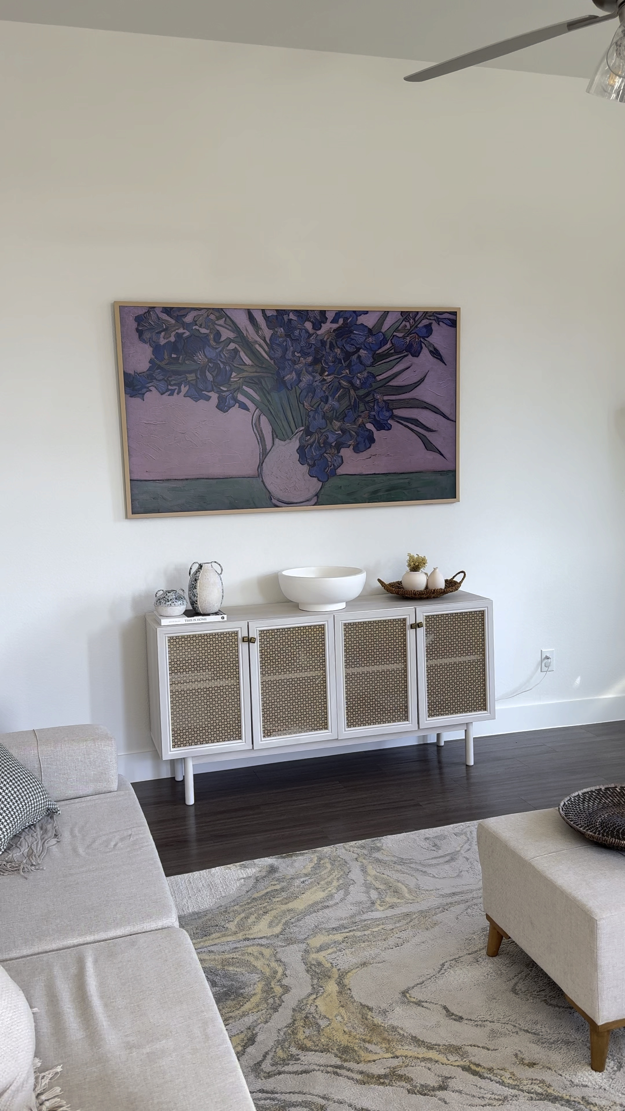 Spring decor.


#LTKfindsunder100 #LTKVideo #LTKhome