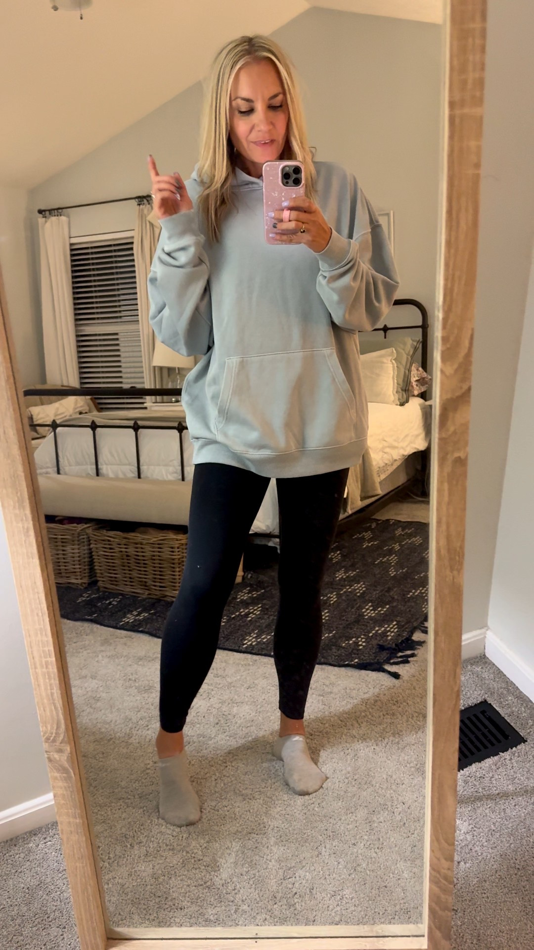 Men’s hoodie from @walmart is 🙌

#LTKTall #LTKOver40 #LTKSeasonal