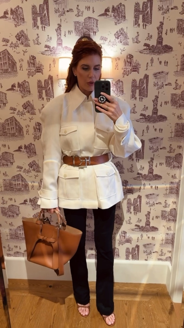 Touched down in NYC for LTK x NYFW 🚕Restyled my Helsa jacket for today’s meetings - already on heavy rotation. Watch now for the full outfit tour.

#LTKTall #LTKNYFW