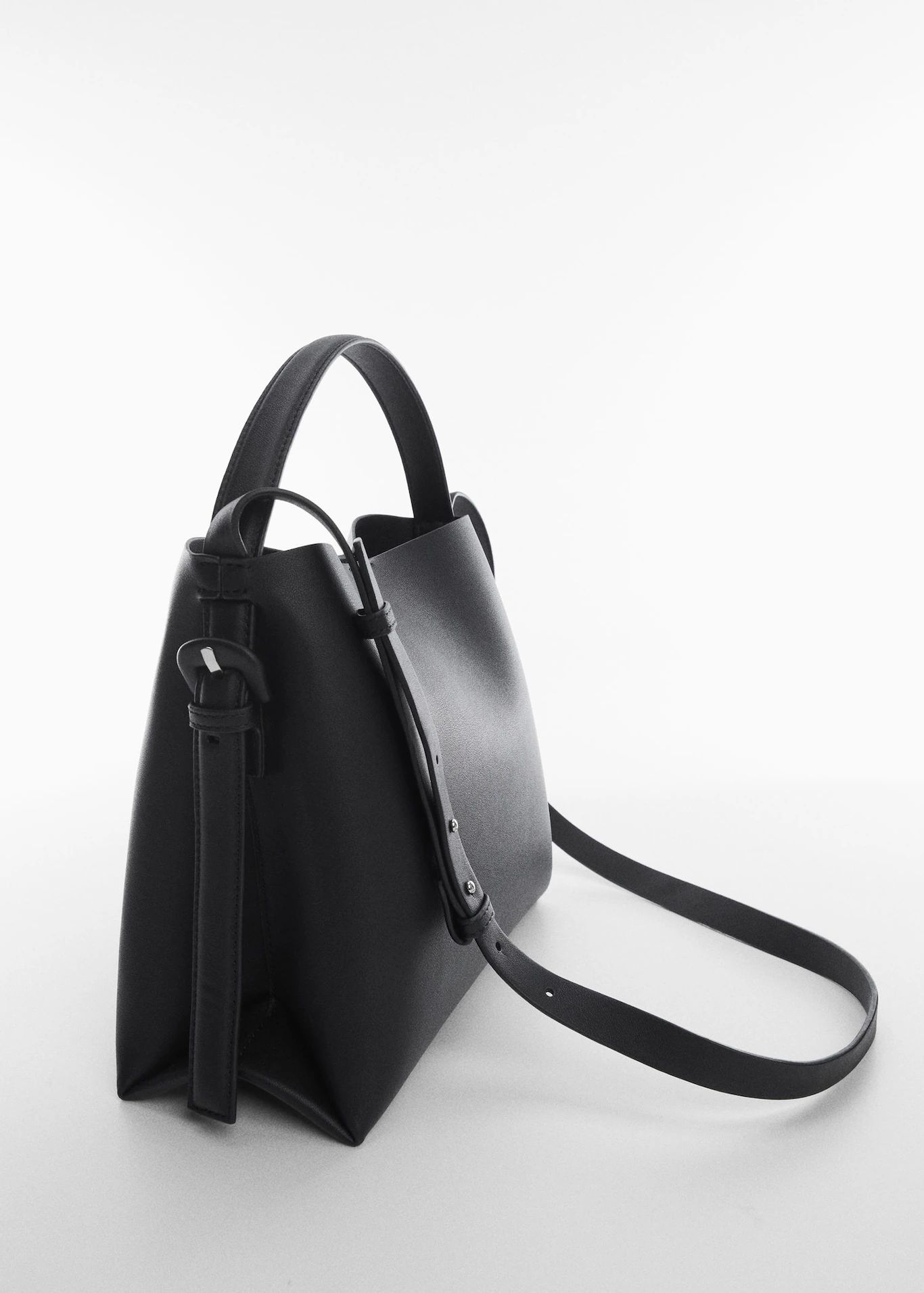 Shopper bag with buckle | MANGO (US)