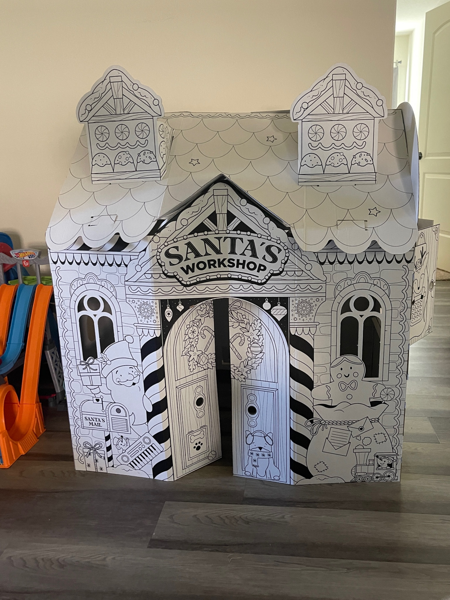 Finally put together the coloring cardboard house for my toddler!! So cute but be warned: it’s not an easy task 😅

#LTKKids #LTKHoliday #LTKSeasonal