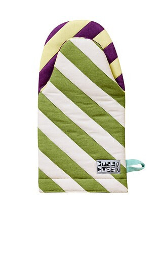 Dusen Dusen Oven Mitt in Green,Purple. | Revolve Clothing (Global)