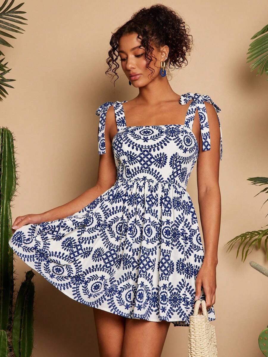 Travachic Women Floral Print Square Neck Sleeveless Waisted Tie Front Summer Dress,Vacation Outfi... | SHEIN