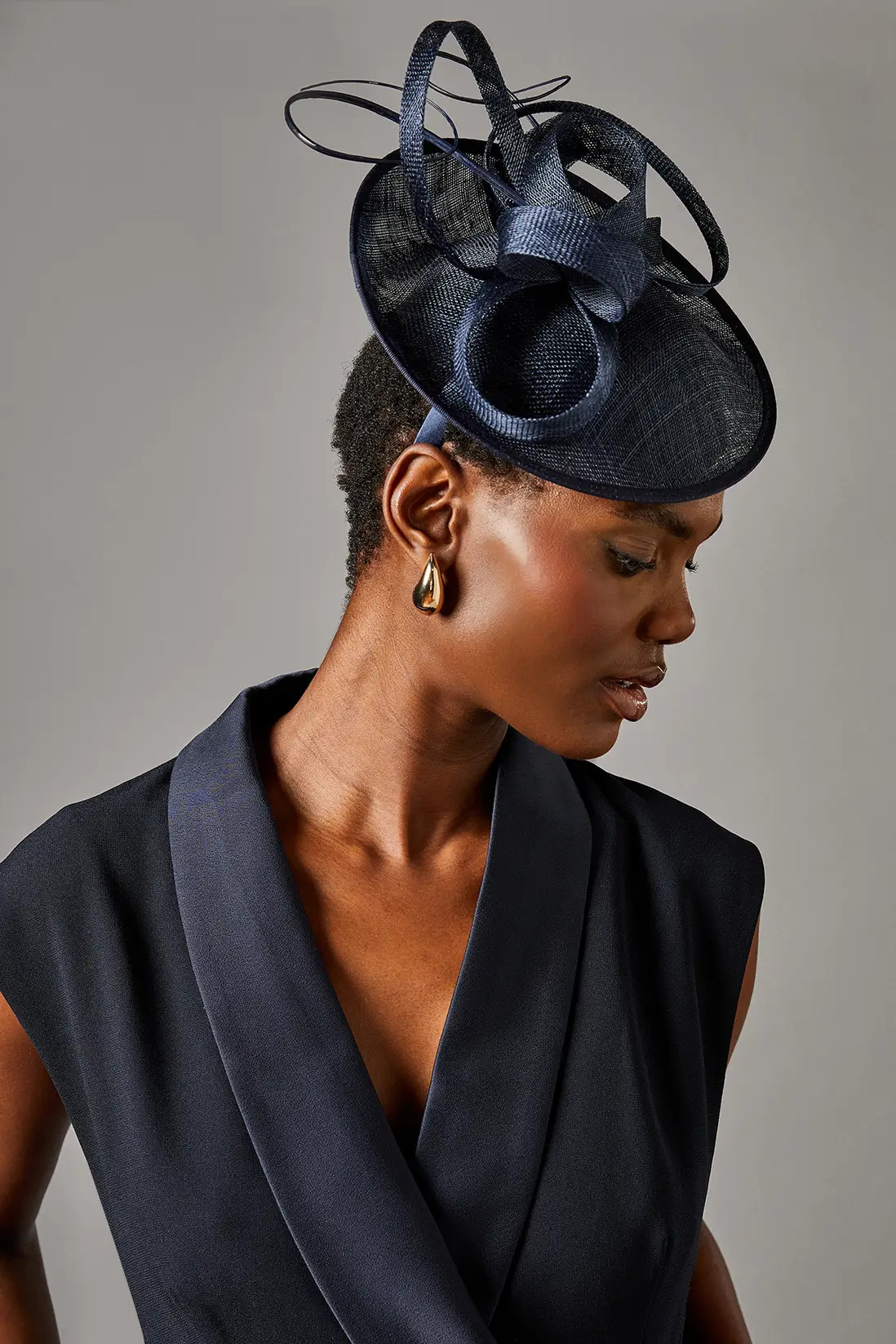 Side Facing Structured Fascinator | Karen Millen