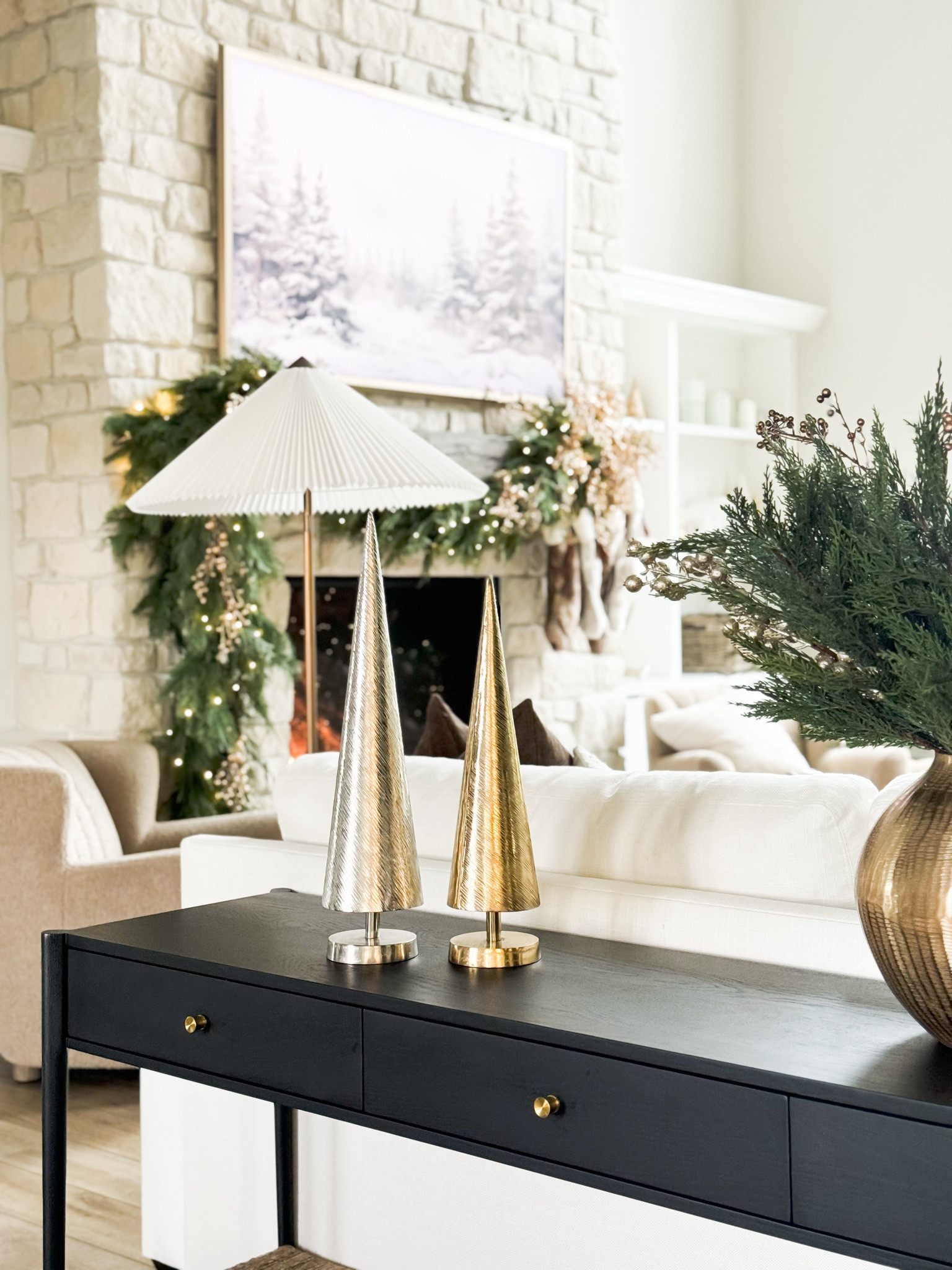 This holiday decor is just the right touch to make everything feel a bit more magical! 🎄

Holiday, tree, decor, home, seasonal, garland, tree, living room, fireplace, neutral, modern



#LTKHome #LTKHoliday #LTKSeasonal