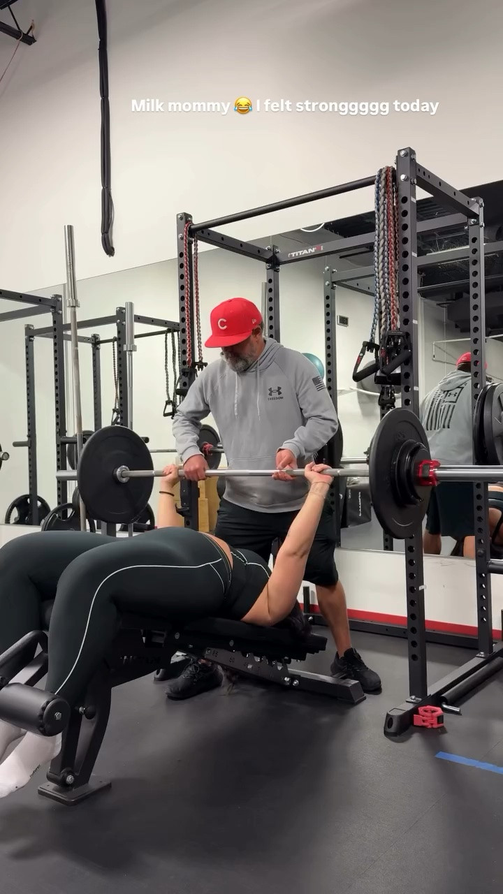 Midsize activewear outfit!
-
-
-
Midsize fashion, activewear, ootd, gym outfit, what to wear to the gym, mom style, workout outfit

#LTKMidsize #LTKfitnessgoals #LTKActive