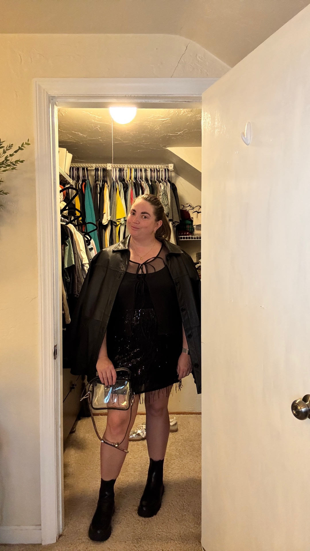 Sequins that shimmer, vintage leather that slays. 💄
Look three for my Sabrina Carpenter-inspired series.

Concert look, leather blazer, sequin skirt, clear bag, flat boots



#LTKMidsize #LTKOver40 #LTKFindsUnder100