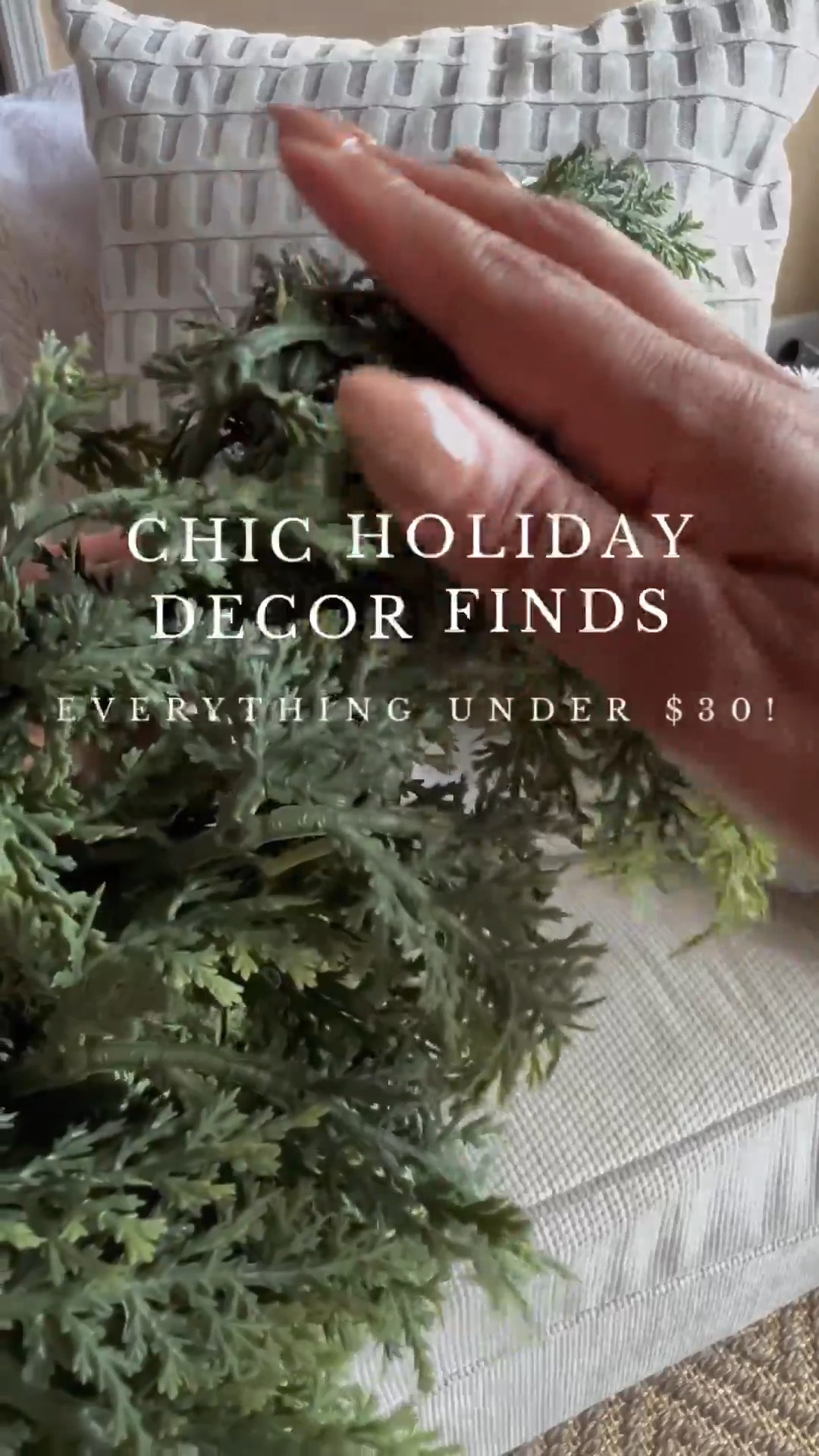 Chic Holiday Decor! 

#LTKHoliday #LTKSeasonal #LTKHome