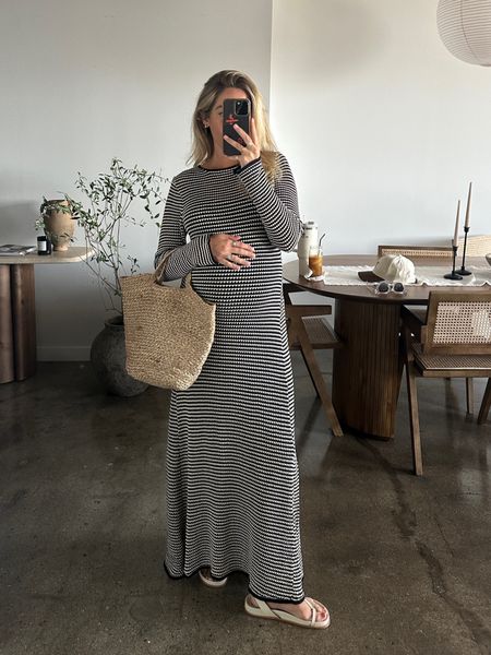 The best knit maxi dress!! I’m wearing a size medium. Perfect for pregnancy and post-pregnancy if you’re expecting! Comes with a black maxi slip dress underneath 

#LTKshoecrush #LTKbump #LTKstyletip