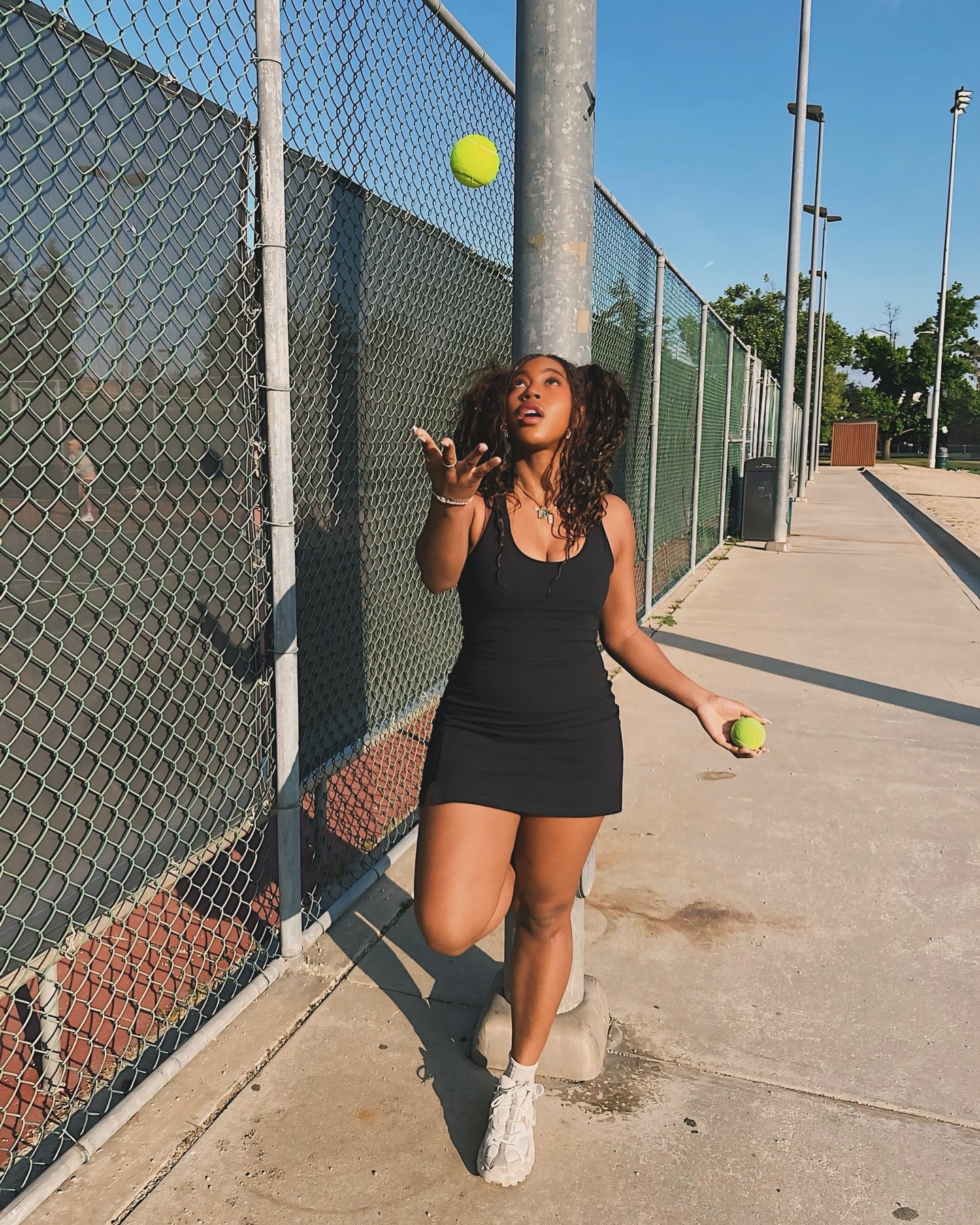 I didn’t catch it either time, but at least the fit’s cute @fabletics #FableticsPartner #tennis🎾 #butterfingers #ﬁtness

#LTKActive #LTKSaleAlert #LTKU