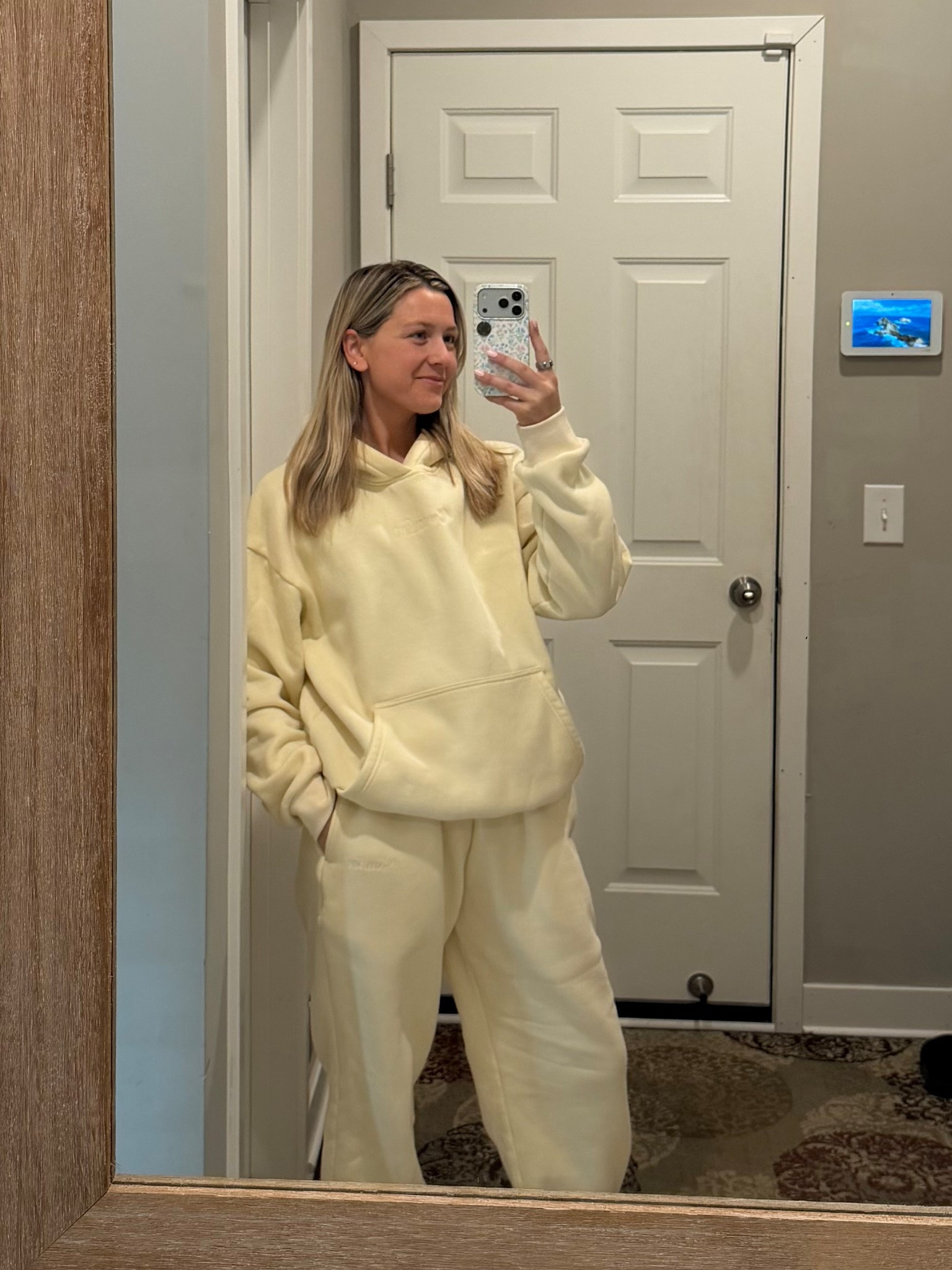 the coziest sweat set 🤭💛⭐️

wearing a size Medium in both!!

#LTKMothersDay