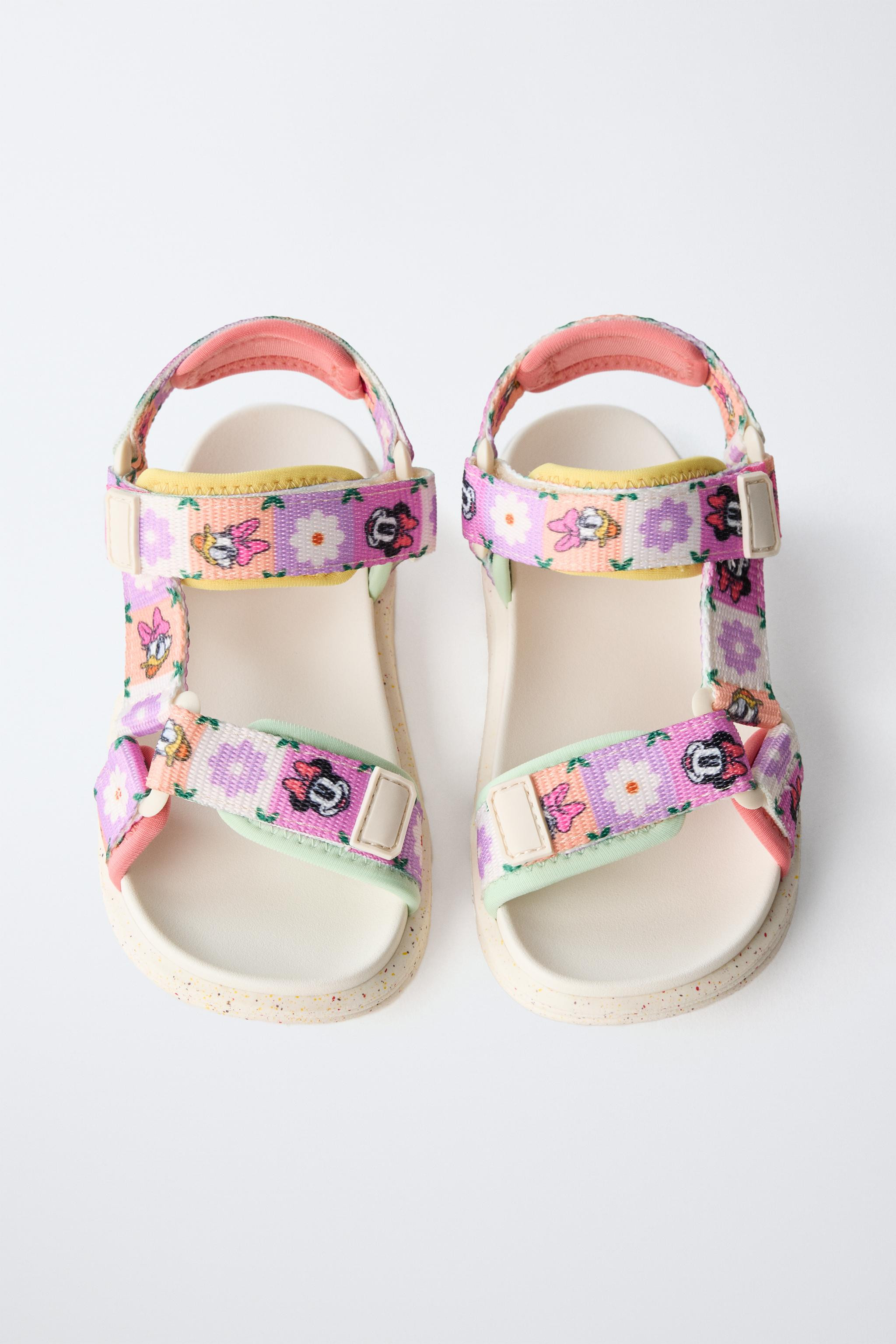 MINNIE MOUSE AND DAISY © DISNEY TECHNICAL SANDALS | Zara US