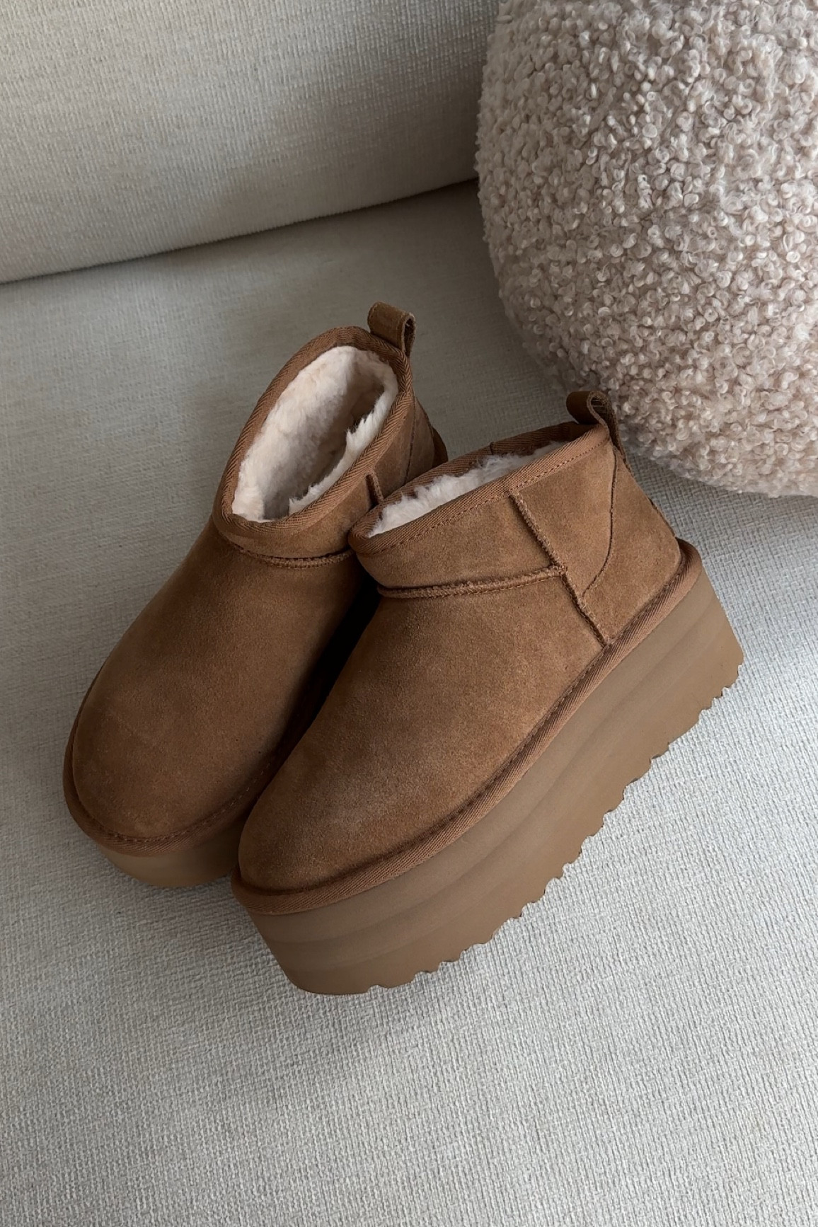 mini platform uggs!

#LTKshoecrush #LTKHoliday #LTKSeasonal