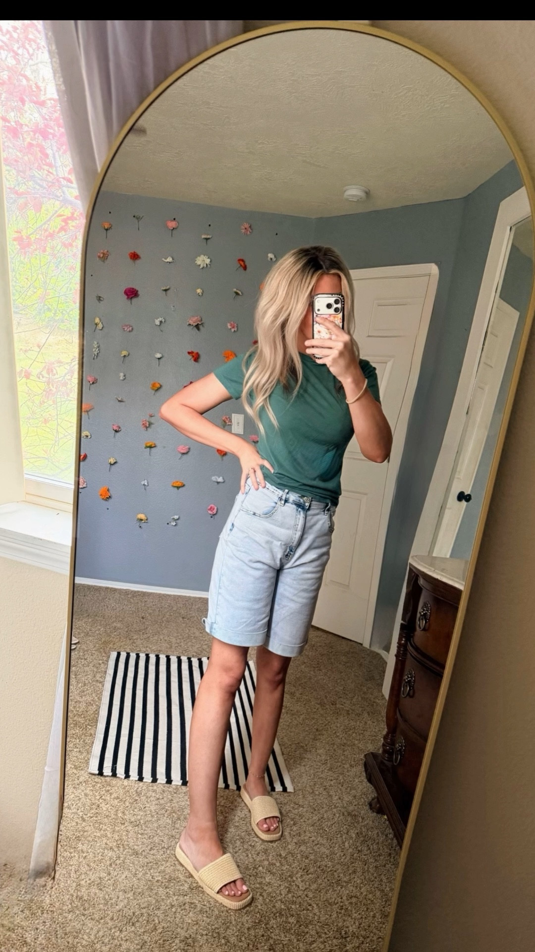 Comfy, cute, and actually modest 🙌 these stretchy Bermuda shorts are the perfect mix of style and everyday ease. Dress them up or keep it casual—you’ll be reaching for these on repeat.

#bermudashorts #modestfashion #everydaystyle #summeroutfits #amazonfashionfinds #affordablefashion #casualstyle #outfitinspo #comfystyle 

#LTKgrwm #LTKootd #LTKMothersDay