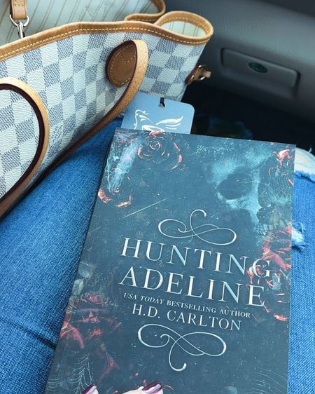 Current read: Hunting Adeline by H.D. Carlton.

Dark romance | bookish | book post | currently reading | travel book 