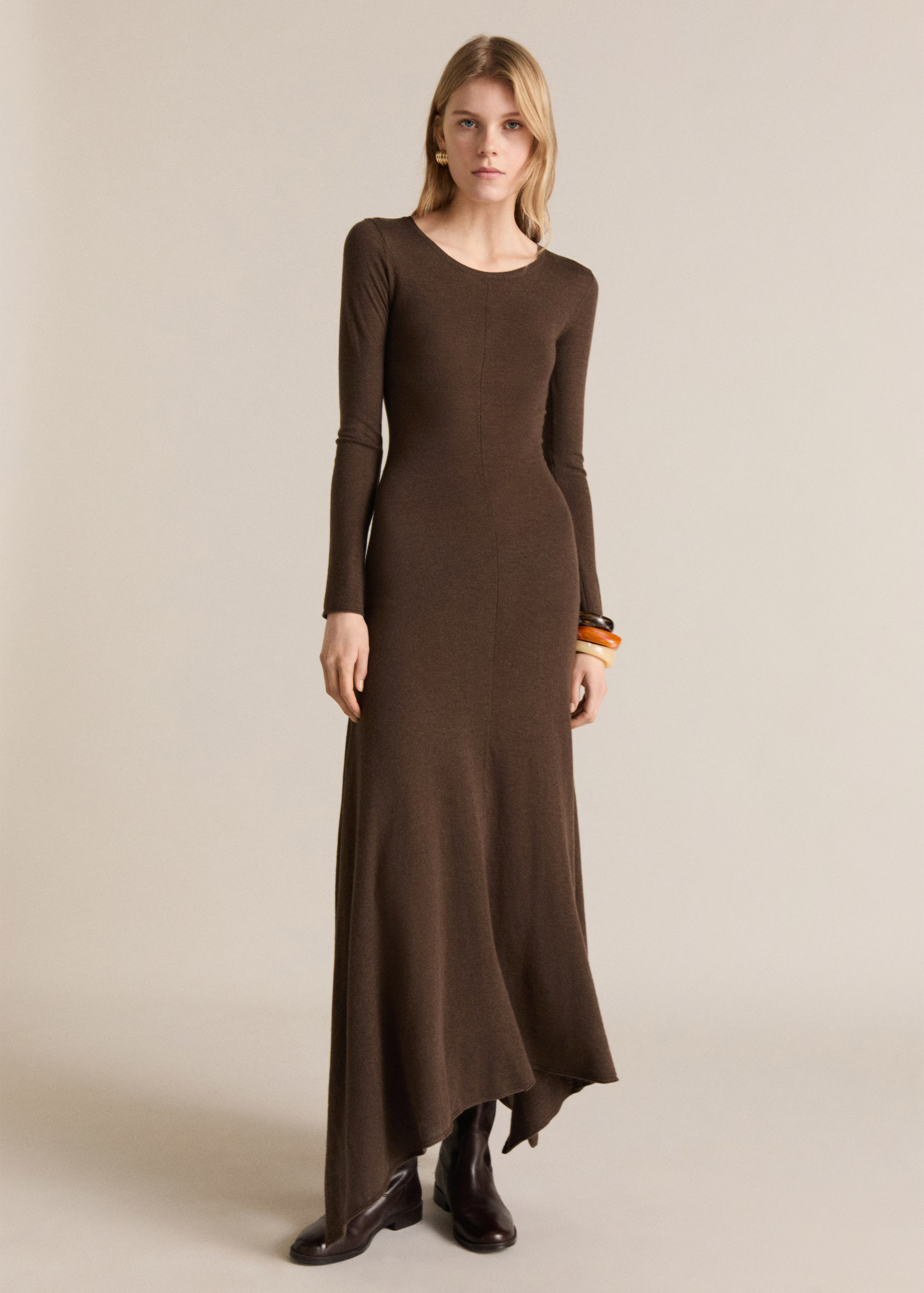Asymmetrical low-knit dress - Women | MANGO USA | Mango (US/MX/AU)
