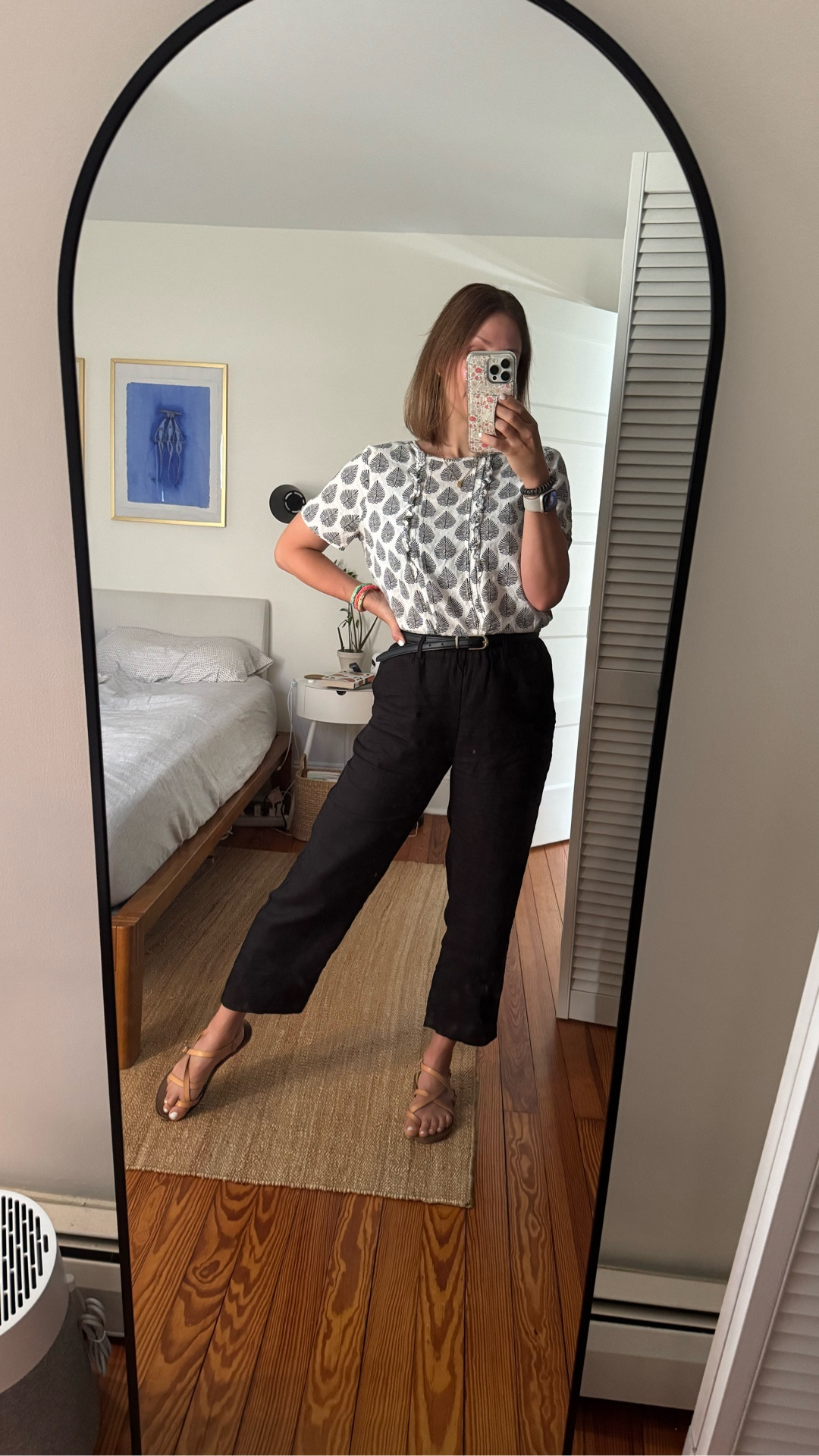 Getting ready for in-office day w my helper…favorite linen pants of the season. Dress up or down and so comfortable for the price 🙌🏼

#LTKFindsUnder100 #LTKSeasonal #LTKWorkwear