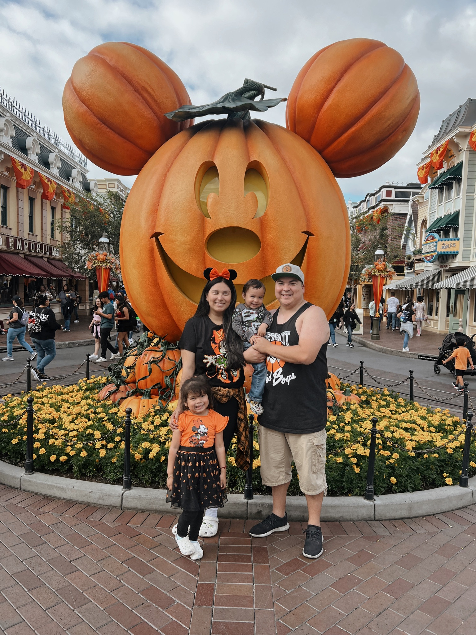 Disneyland Halloween family outfits 🎃🧡

Disney outfit, Disneyland outfit, Disney world outfit, Disneyland, Disney world, kids Disney outfit, kids disneyland outfit, kids disneyworld outfit, toddler girl Disney outfit, toddler girl Disney outfits, toddler girl, halloween, family Disney outfit, family Disney outfit, toddler boy , toddler boy Disney outfit 

#LTKkids #LTKfamily #LTKHalloween