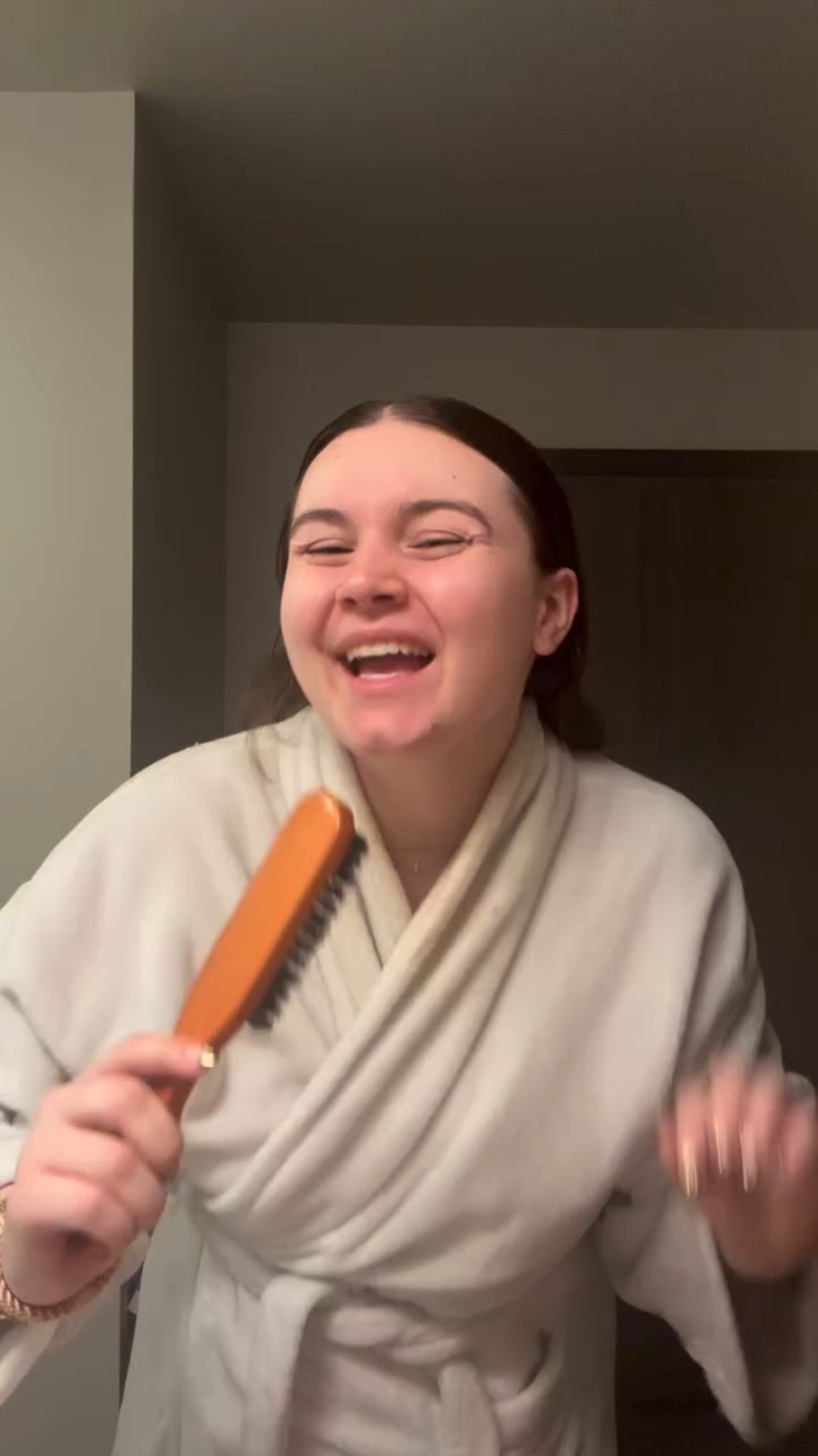 Do you like hockey??

For vlogmas day 13, we watched the @spokanechiefs crush it! I love our local sports and spots 🥲 

Also major shout out to Profectus business consulting for their cool event, @luxe.salonmedspa and my queen @hair.x.erica for the beautiful hair and @boo_radleys_spokane for the fun shopping!!

#spokane #dayinthelifevlog #dayinmylifevlog #vlogmas #vlogmasday13 #hockeygame #spokanechiefs

#LTKHoliday #LTKstorytime #LTKvlog