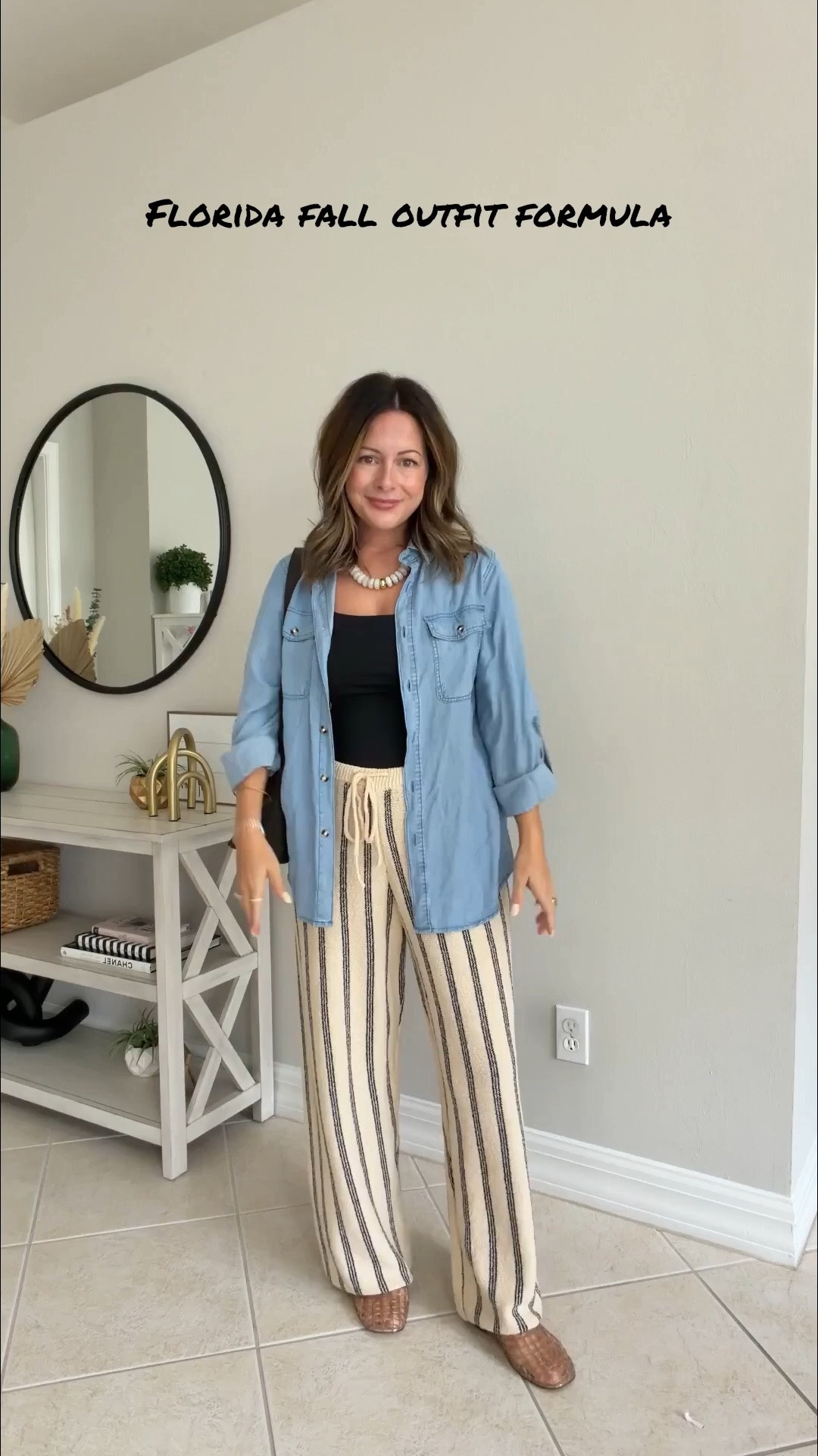 Fall vibes without the fall temperatures 🤎🍂 These striped pants are SO cute with a simple tank + denim layer and can easily be mixed and matched.