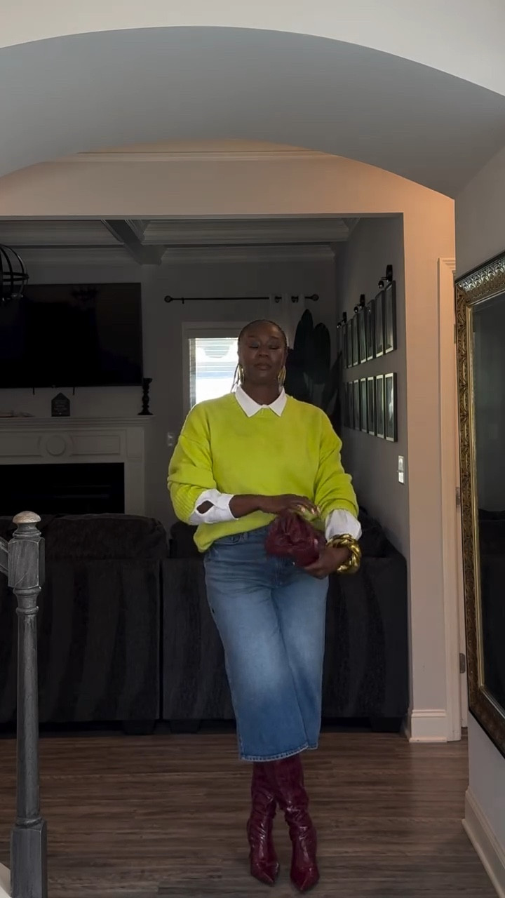 This sweater was the mood today.#.
.
.
#iamreva #ootd #ltkmidsize