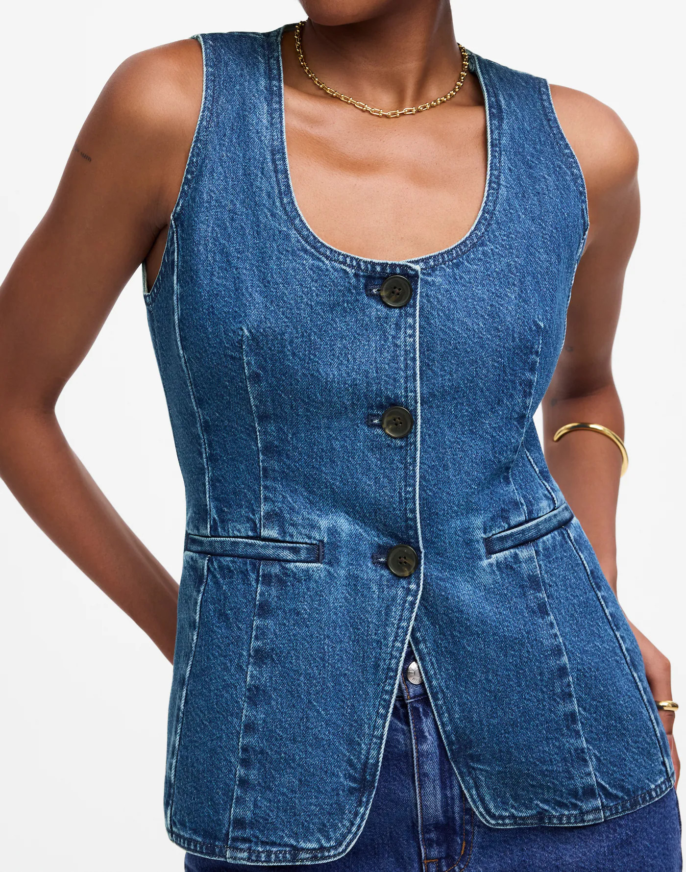 Denim Scoopneck Cutaway Vest in Dowe Wash | Madewell