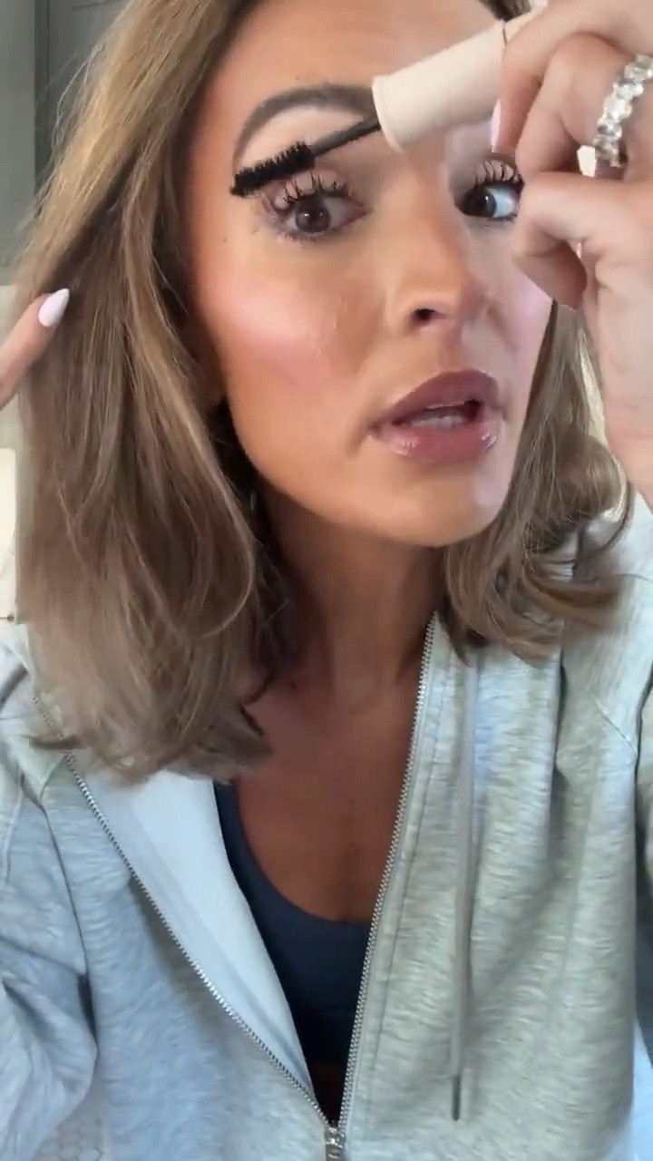 seriously magical mascara i am obsessed with!😍 use code LAURENKAY for 10% off 💗