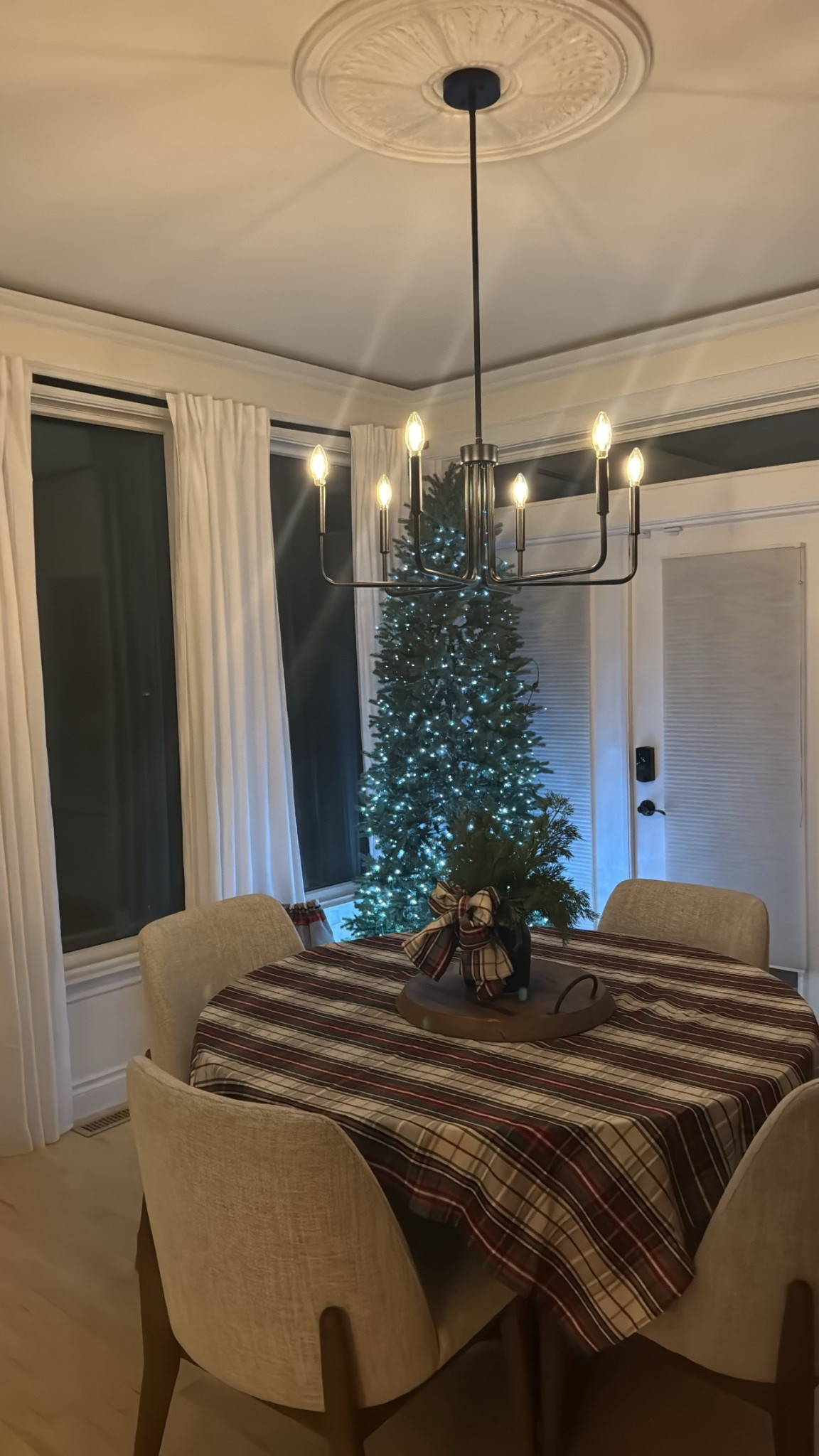 Updated our light fixture! Lights on sale during Black Friday sale 🛍️

#LTKcanada #LTKhome