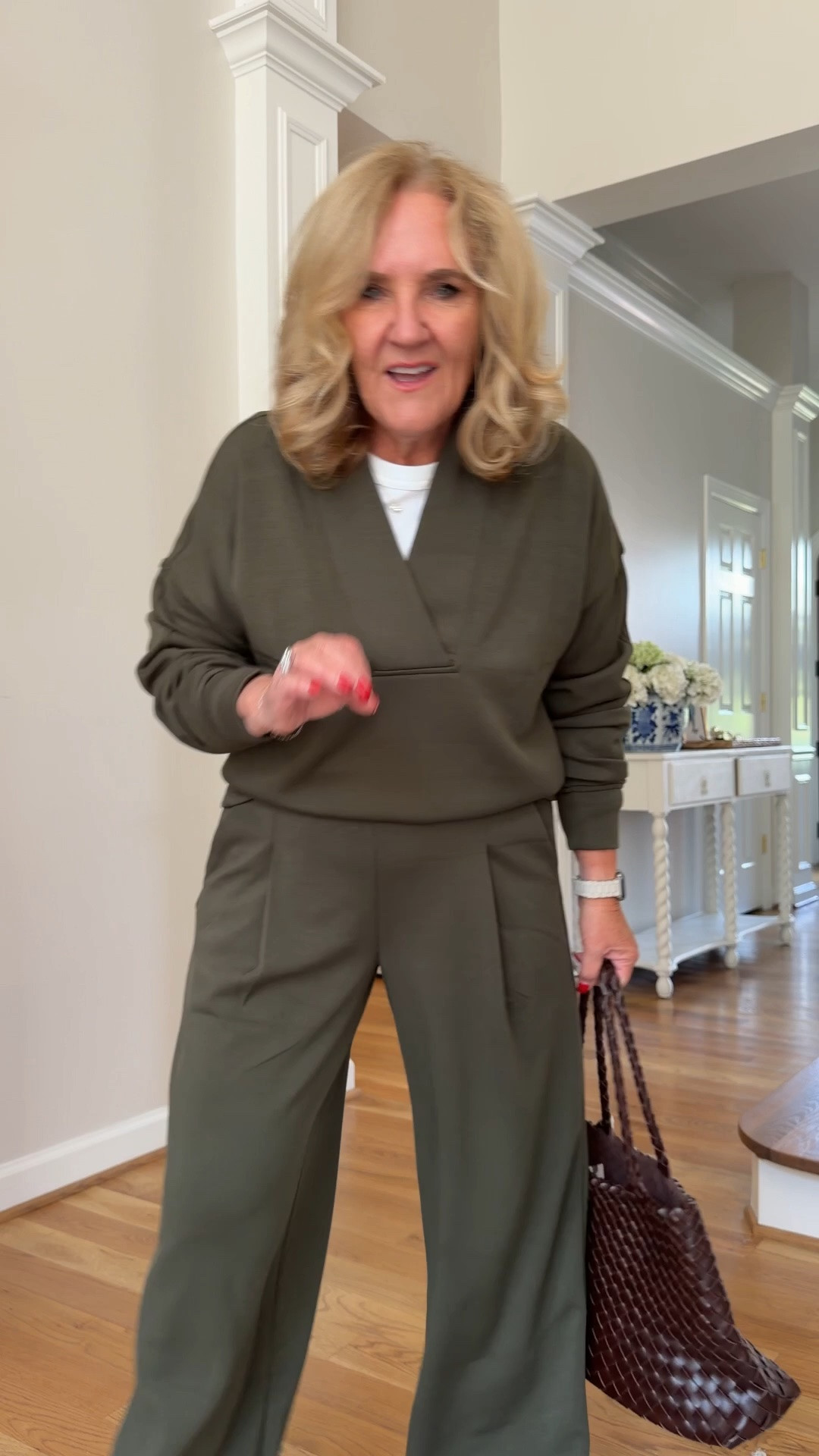 @spanx air essentials is the original! I wear a medium top and med petite bottom 
15% off code for new customers NANETTEXSPANX