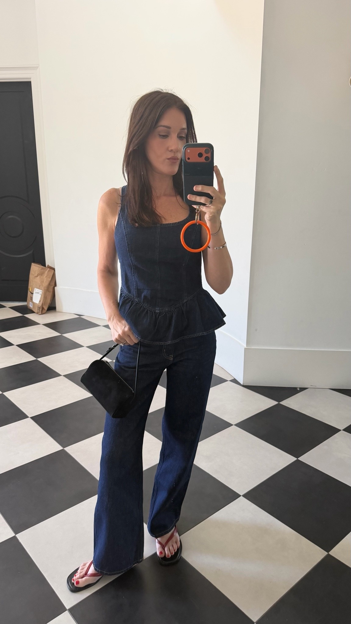 Wearing 2 in jeans (run small size up 1)
Wearing small in top