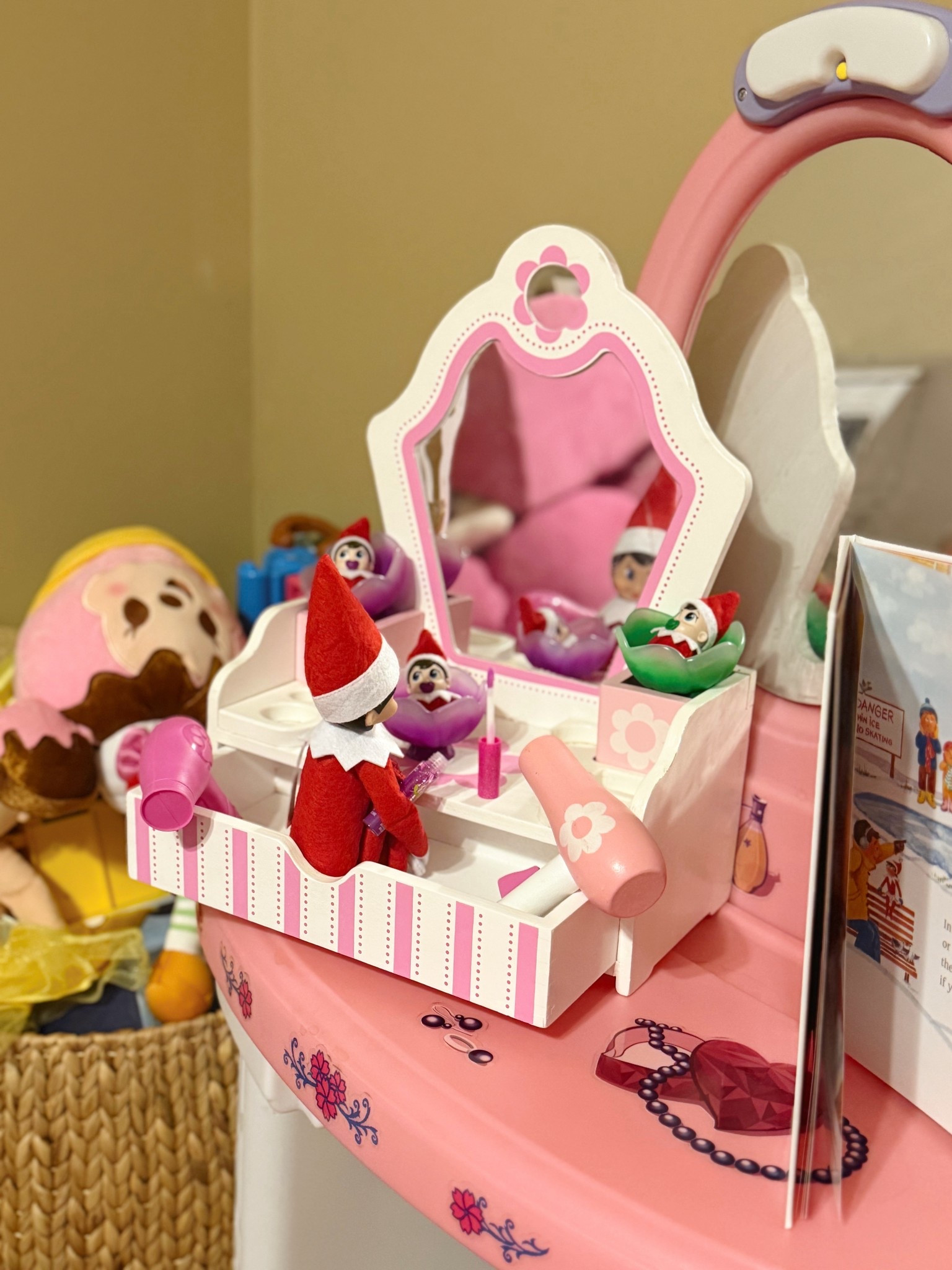 Noa’s elf had babies!! 

#LTKmomlife #LTKGiftGuide #LTKHoliday