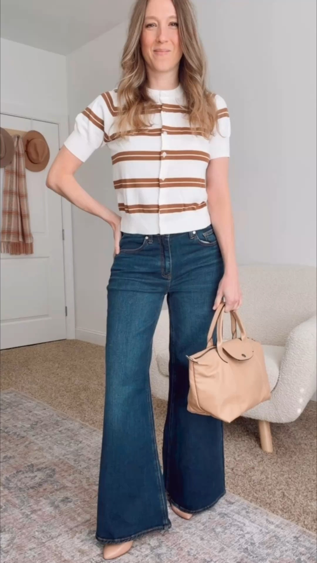 Keeping the look simple means focusing on one pair of pants and a consistent top.

#LTKootd