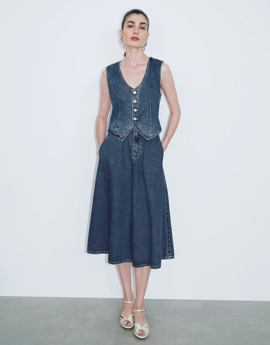 Sleeveless V-Neck Denim Dress | Urban Revivo