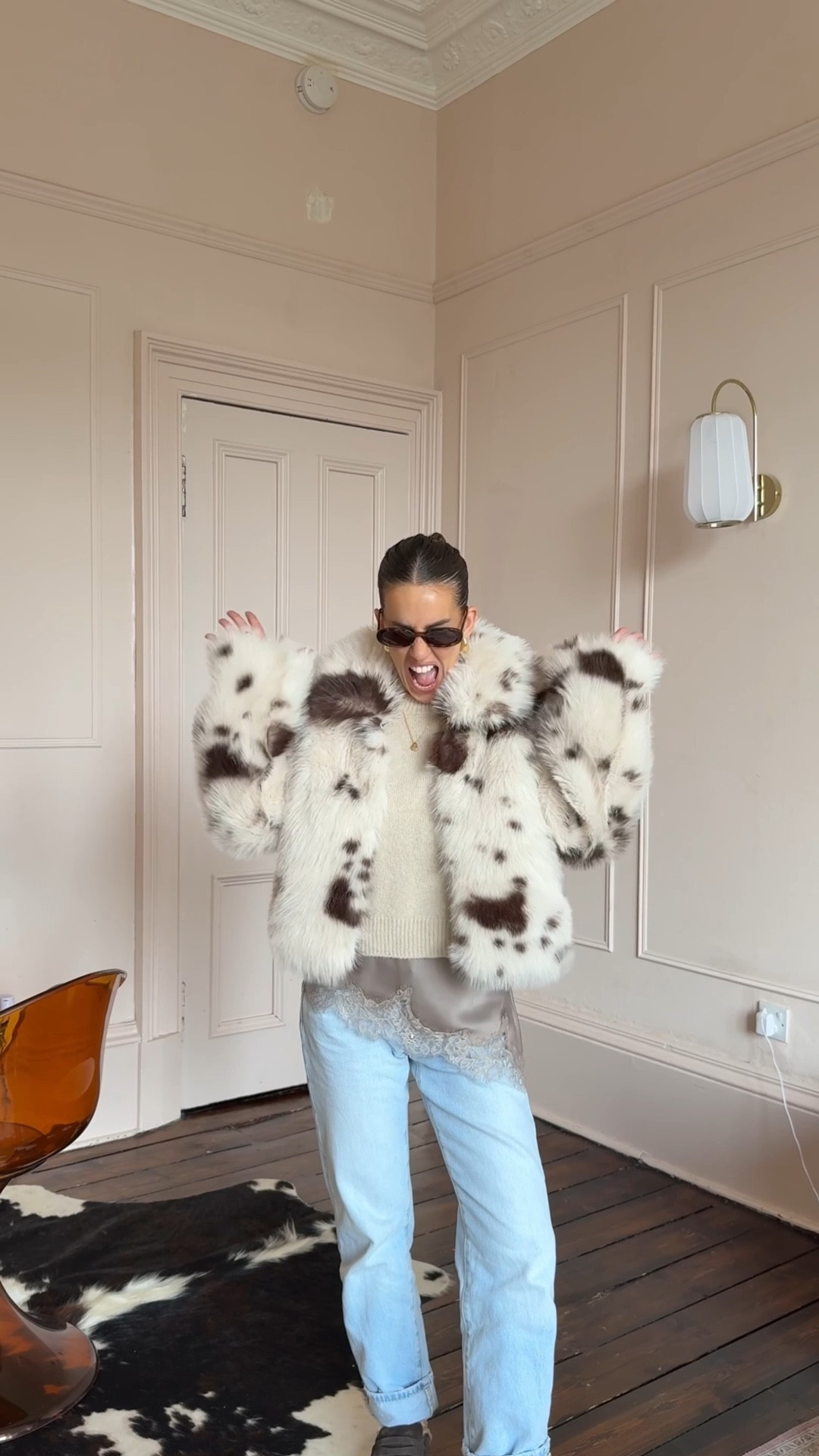 Quite simply OBSESSED with this Zara faux fur coat 🥹🥹🥹🥹

#LTKautumn #LTKwinter #LTKjeans